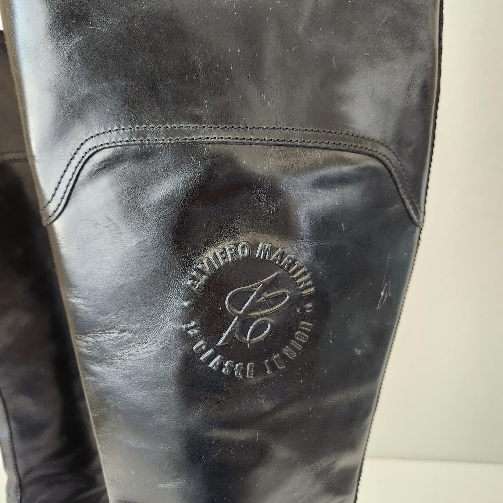 NWoB Alviero Martini 1a Classe Junior Italy Black Leather Tall Boots Zipper EU40 - Thumbnail 2