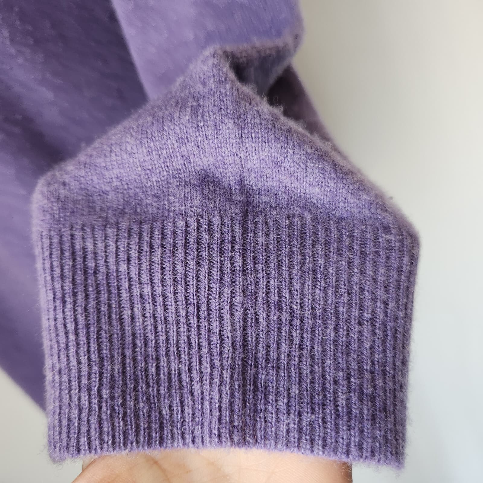 Magaschoni Cashmere Sweater Raglan-Sleeve Boat Neck Back-Button Purple Bust 40" - Thumbnail 3