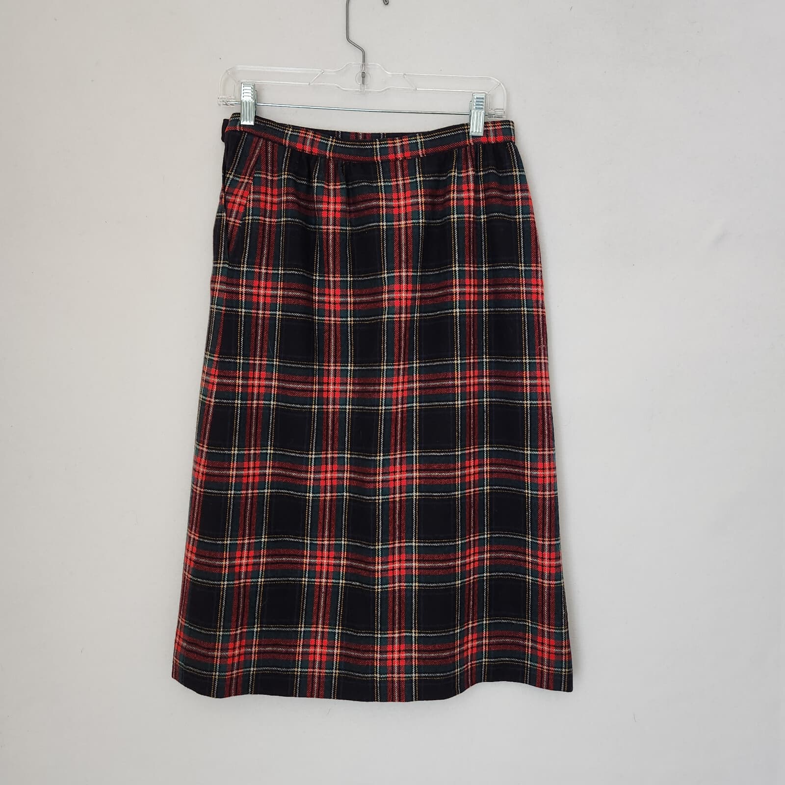 Vintage'70s Pendleton Black Stewart Tartan Wool Pencil Skirt Red Green Waist 28" - Thumbnail 4