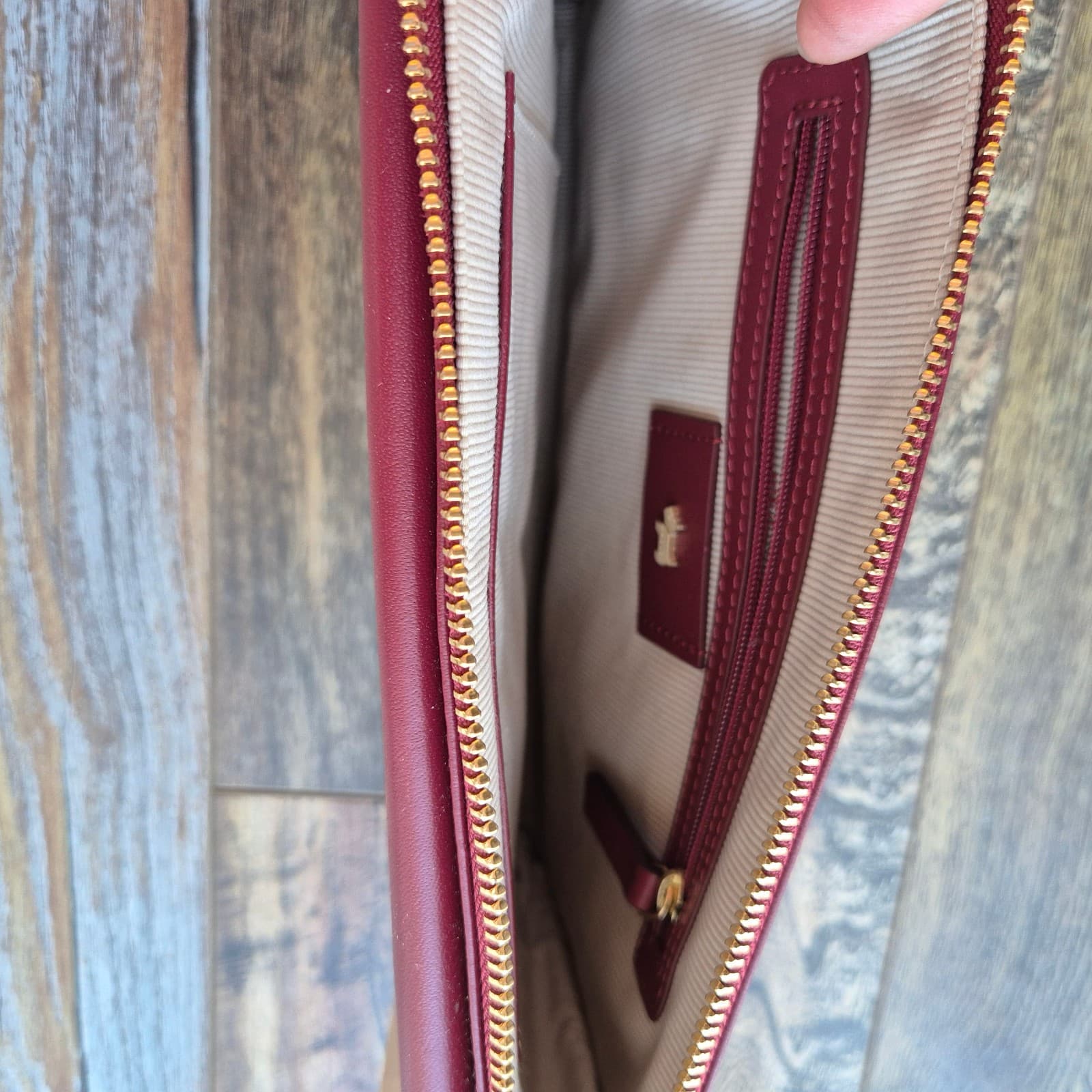 NWT Radley London Broad Street Studded Red Berry Leather Clutch Bag Zip/Snap - Thumbnail 10