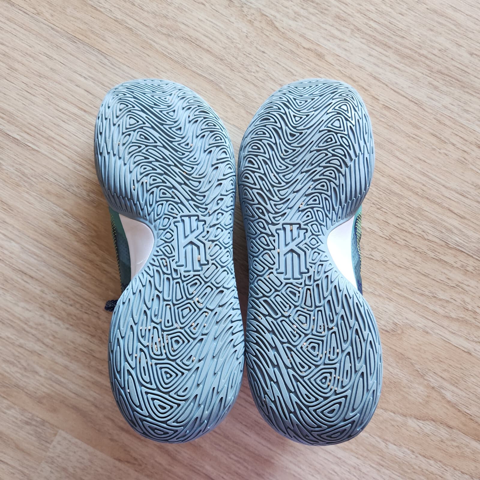 Nike Kyrie Flytrap 5 Ocean Cube Air Zoom Basketball Shoe Lace CZ4100-300 Men US8 - Thumbnail 10