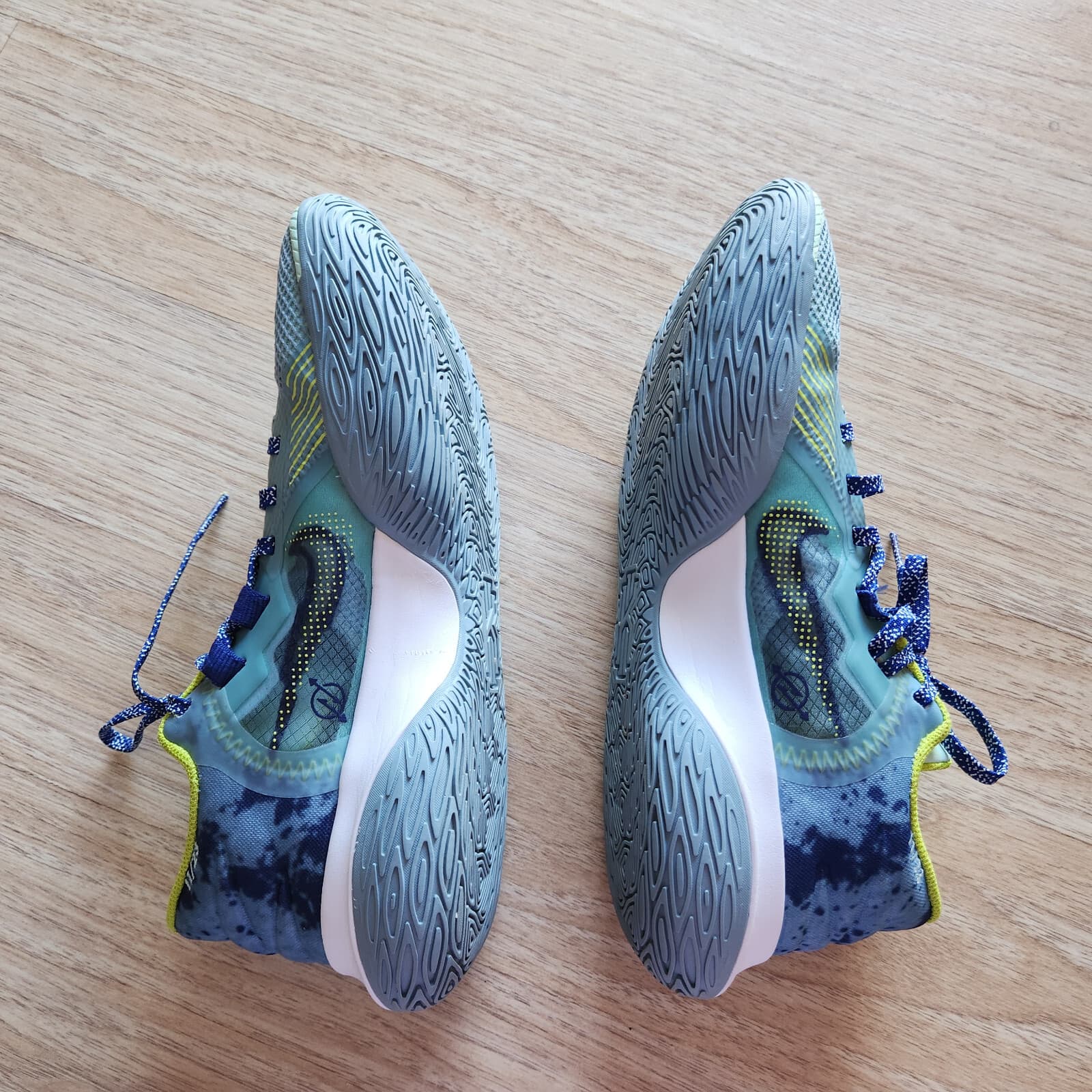 Nike Kyrie Flytrap 5 Ocean Cube Air Zoom Basketball Shoe Lace CZ4100-300 Men US8 - Thumbnail 9