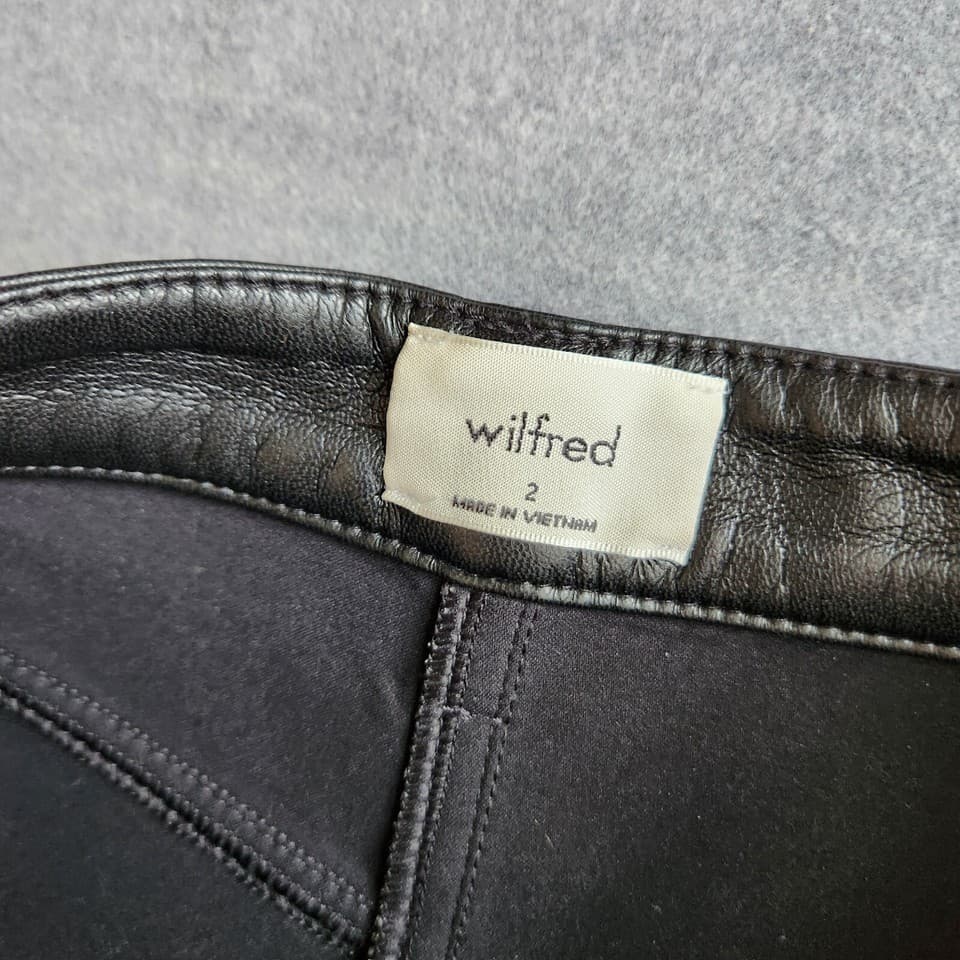 Aritzia Wilfred Melina Super Straight High-Rise Vegan Leather Pants Black Sz.2 - Thumbnail 10