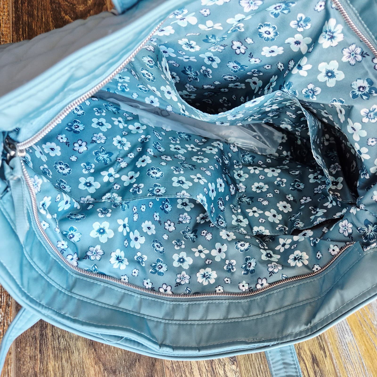 NWT VERA BRADLEY Performance Twill Tote Large 14"x19" Water Repellent Blue Oar - Thumbnail 7