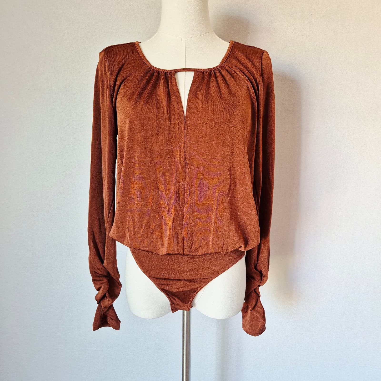 NWoT Free People Intimately Kaya Keyhole Long Sleeve Bodysuit Rust Brown Women S - Thumbnail 3