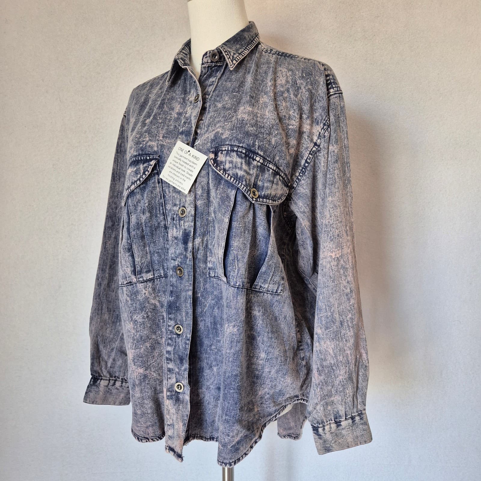 Vintage NWT Pinot Noir Acid-Washed Denim Shirt Button Long Sleeve Cotton Women M