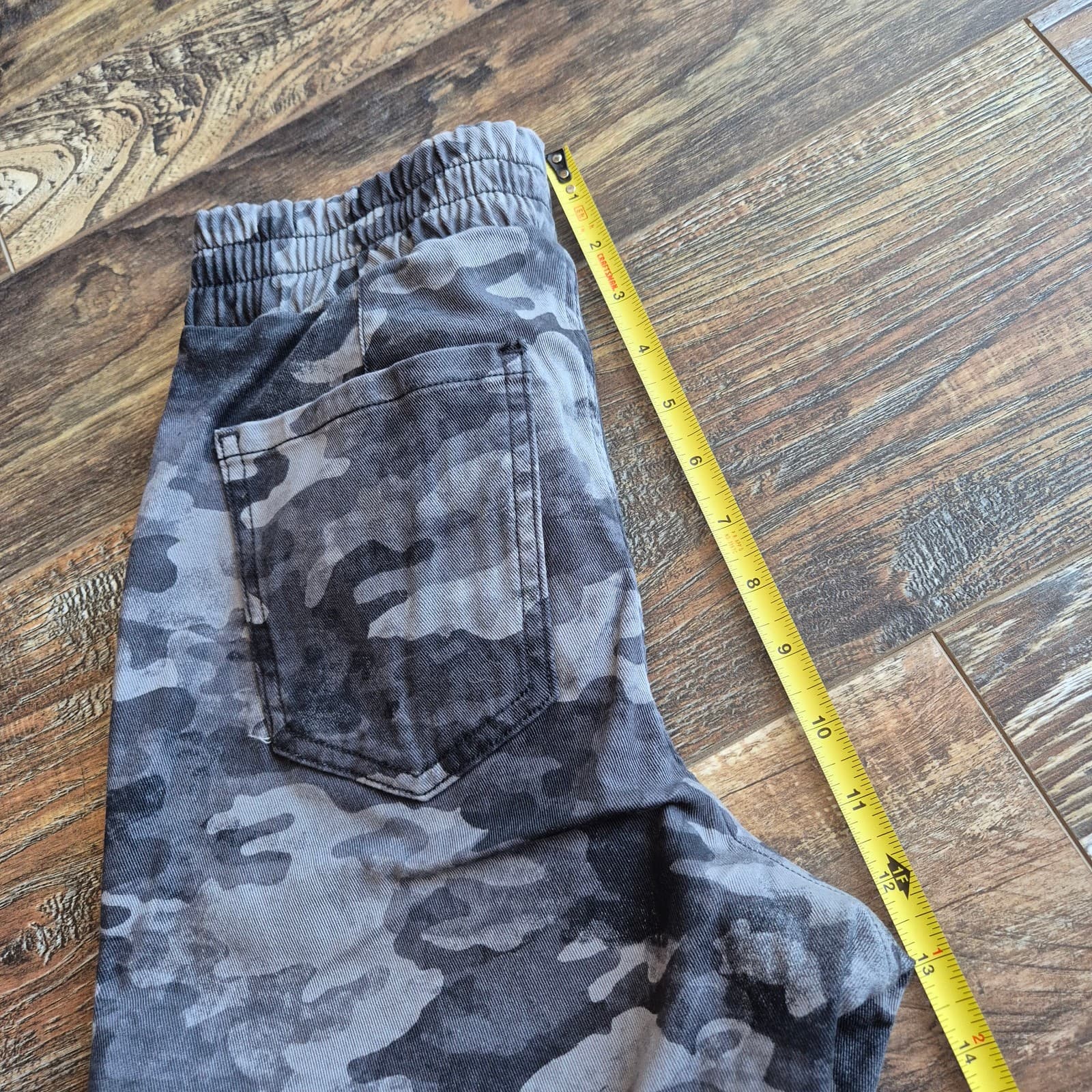NWoT SPANX Stretch Twill Cargo Joggers Ankle-Zipper Blackwash Camo Pocket Sz.XS - Thumbnail 15