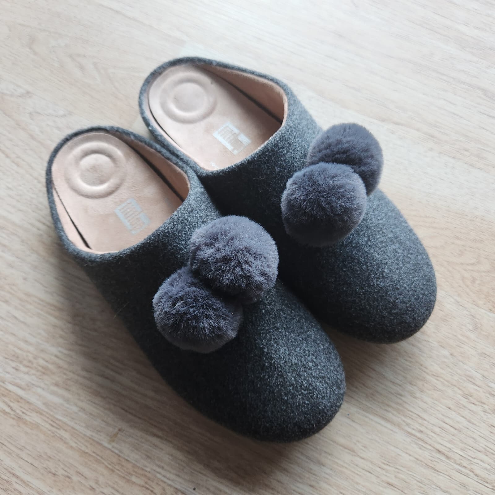 Fitflop Chrissie Pom Pom Felt Comfort Sippers iQushion Padded Grey Women's US8 - Thumbnail 2
