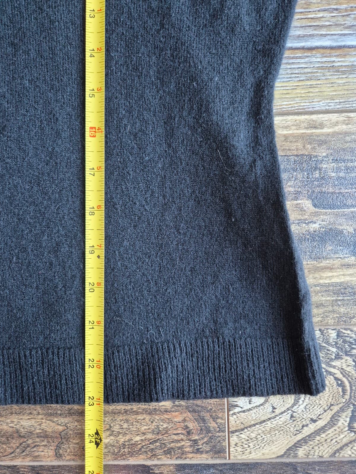 NEW Garnet Hill 100% 2-Ply Cashmere Crewneck Slim Cardigan Button Black Womens M - Thumbnail 14