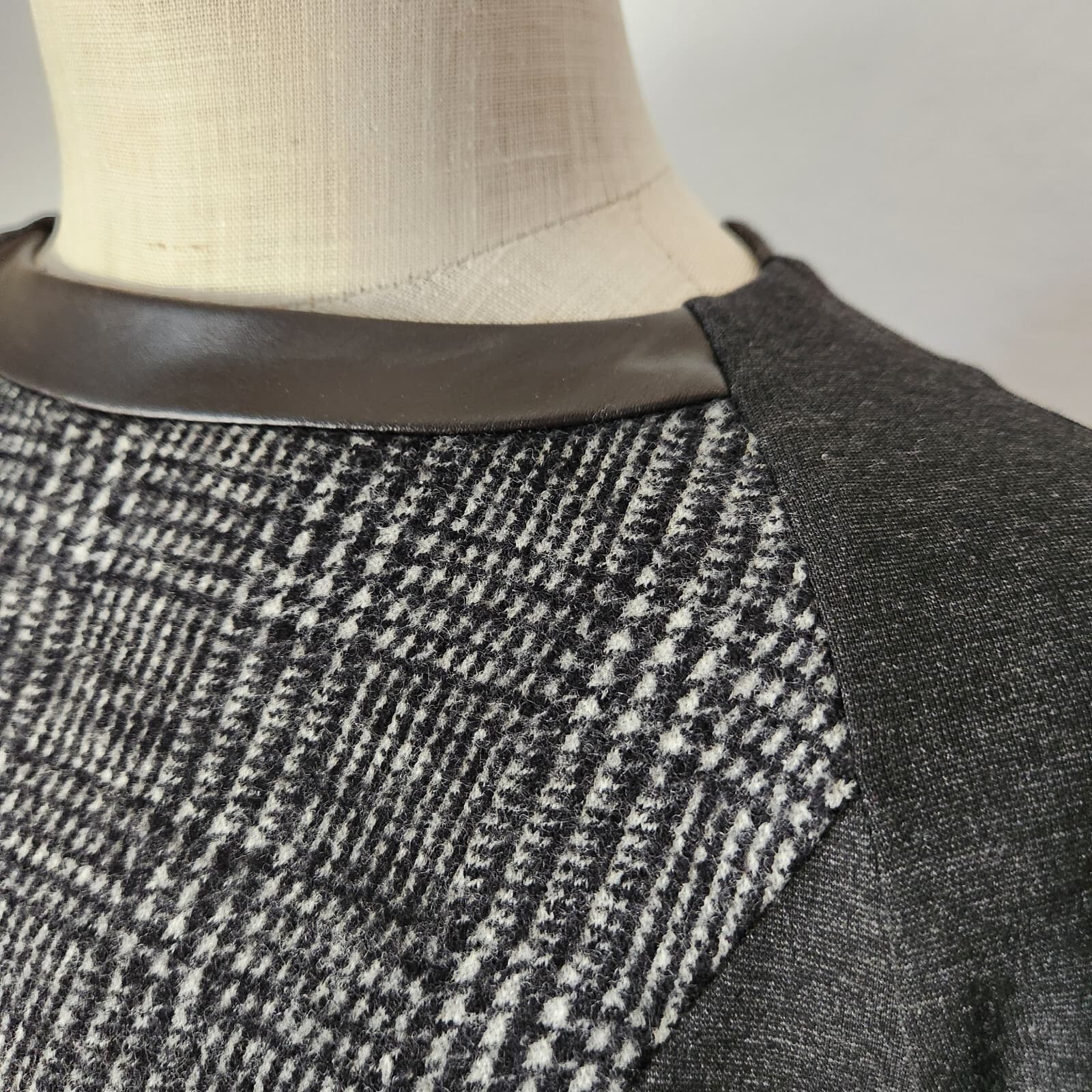 MaxMara Weekend Wool Leather Trim Midi Dress Long Sleeve Black Grey Sz.S - Thumbnail 4
