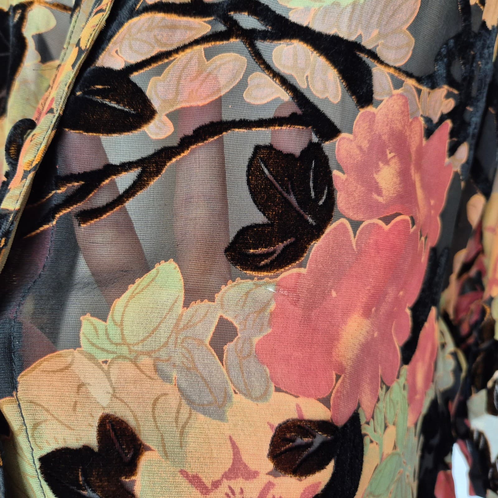 Citron Santa Monica Silk Blend Floral Burnout Velvet Mandarin Top Button Size PM - Thumbnail 4