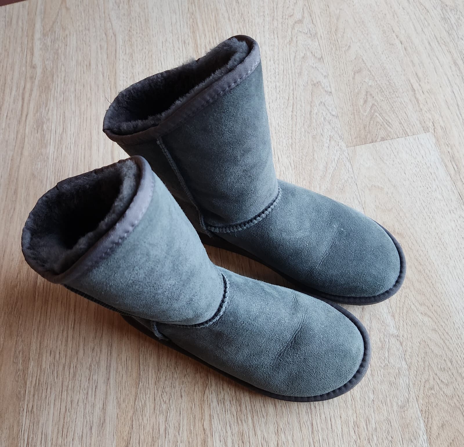 Australia Luxe Collective Sheepskin Suede Cosy Short Winter Boots Grey Women US8 - Thumbnail 2
