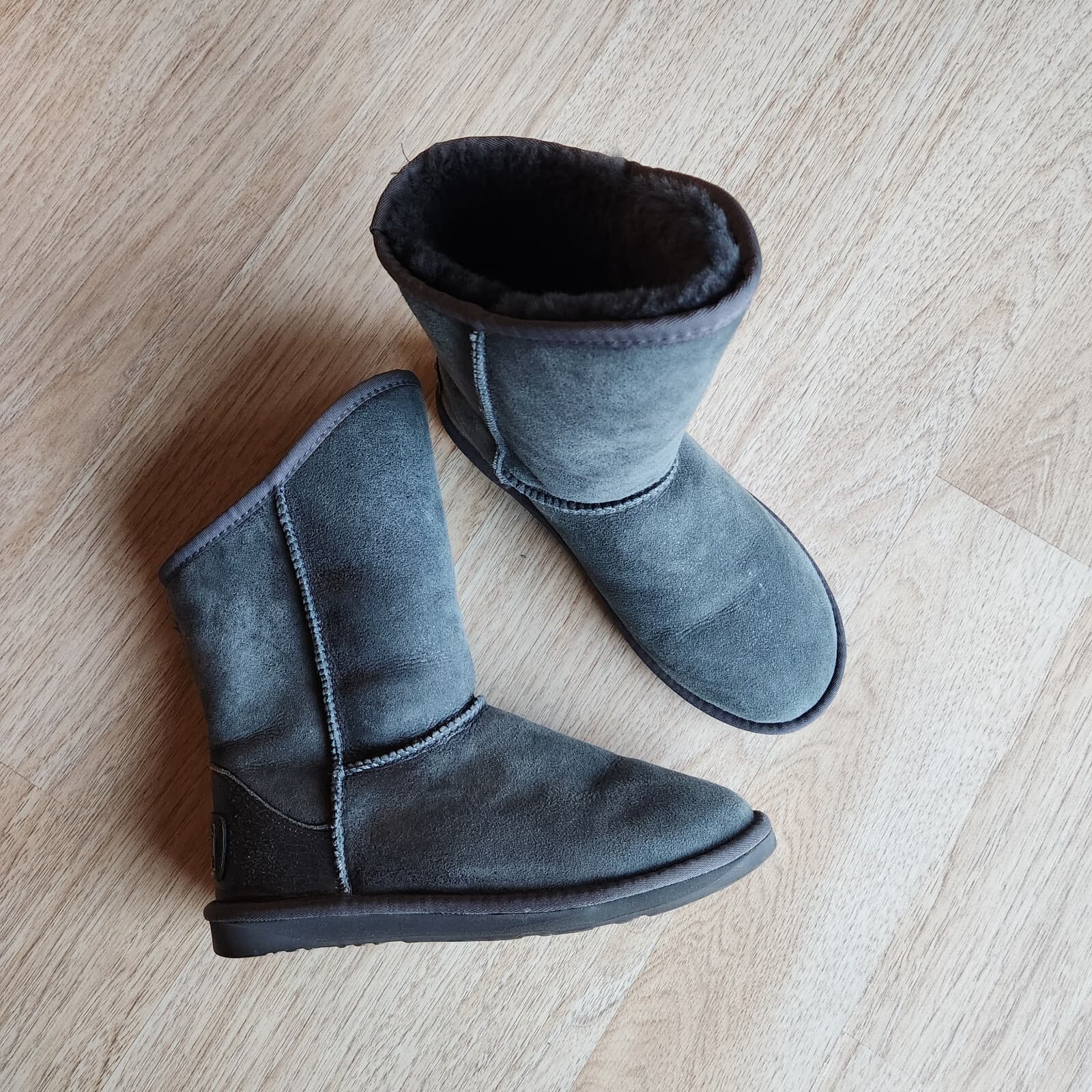 Australia Luxe Collective Sheepskin Suede Cosy Short Winter Boots Grey Women US8 - Thumbnail 3