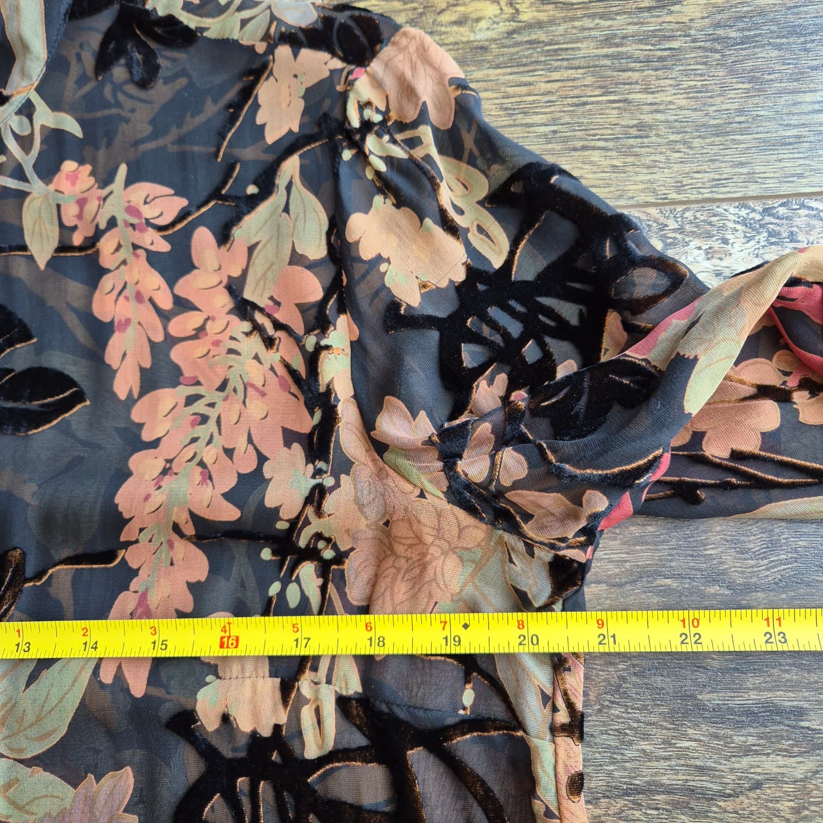 Citron Santa Monica Silk Blend Floral Burnout Velvet Mandarin Top Button Size PM - Thumbnail 12
