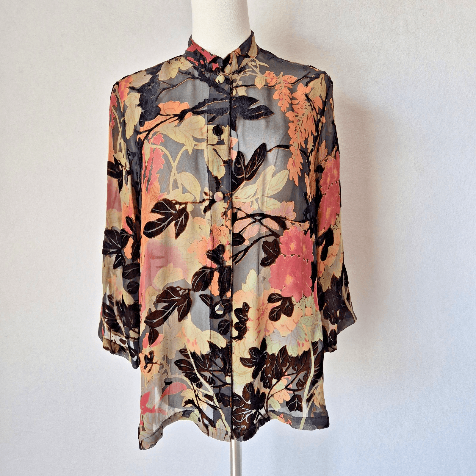 Citron Santa Monica Silk Blend Floral Burnout Velvet Mandarin Top Button Size PM - Thumbnail 2