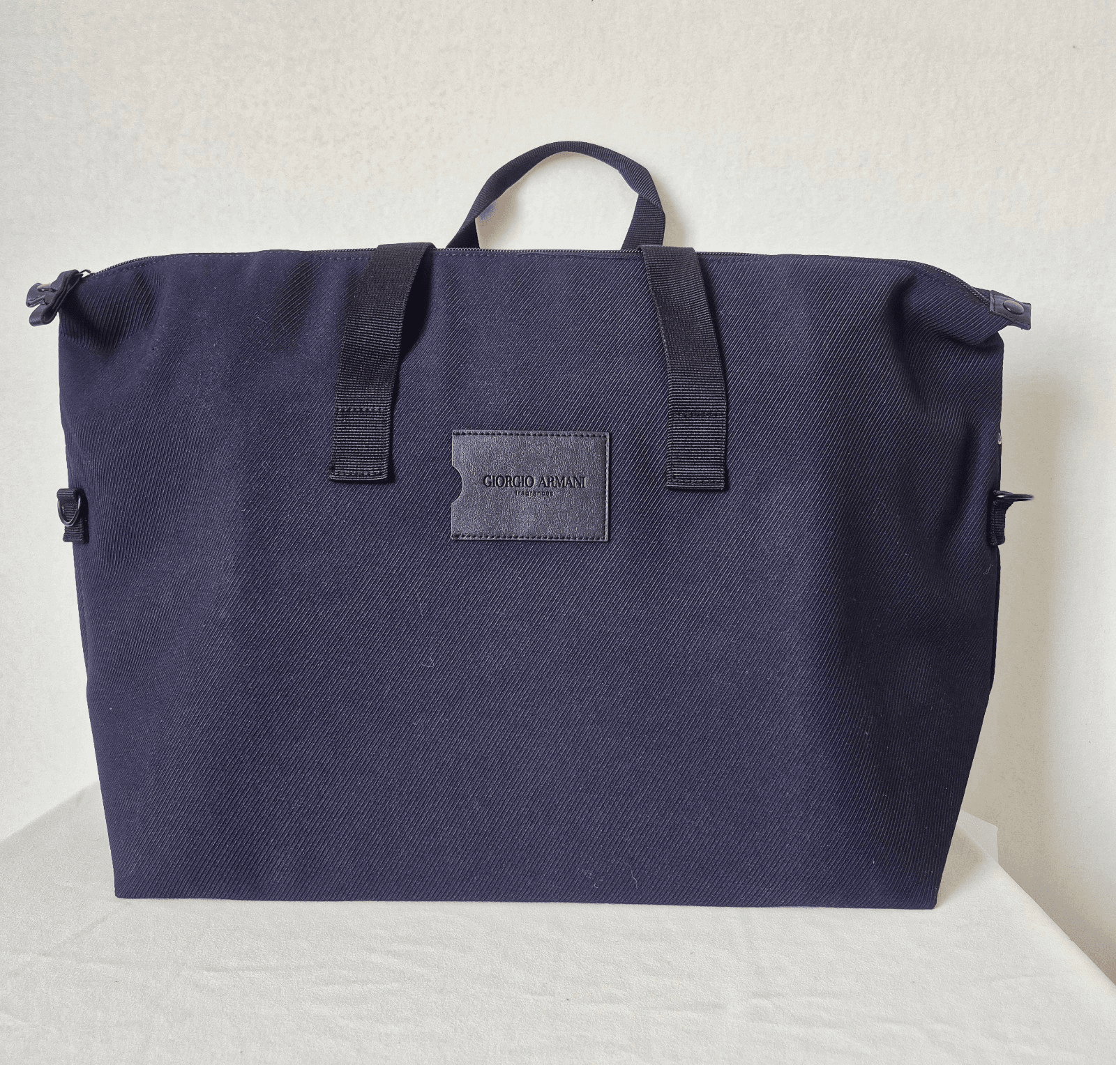 NWoT Giorgio Armani Fragrance Twill Canvas Duffle Weekend Bag Adjustable Strap - Thumbnail 2