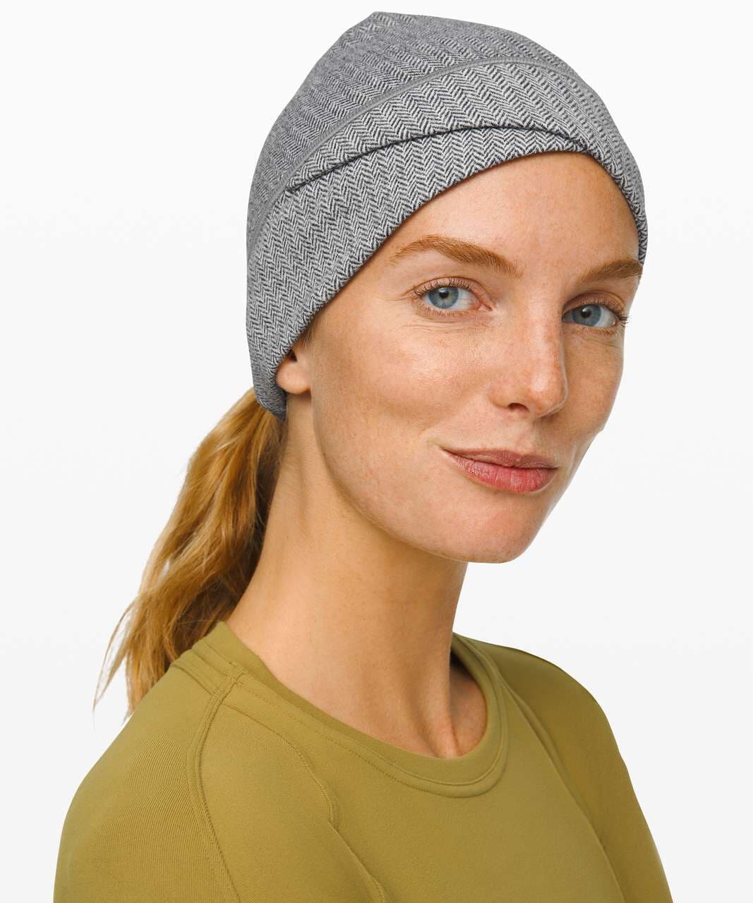 Lululemon Cross Chill Run Beanie Buttery-Soft Heathered Herringbone Black White - Thumbnail 2