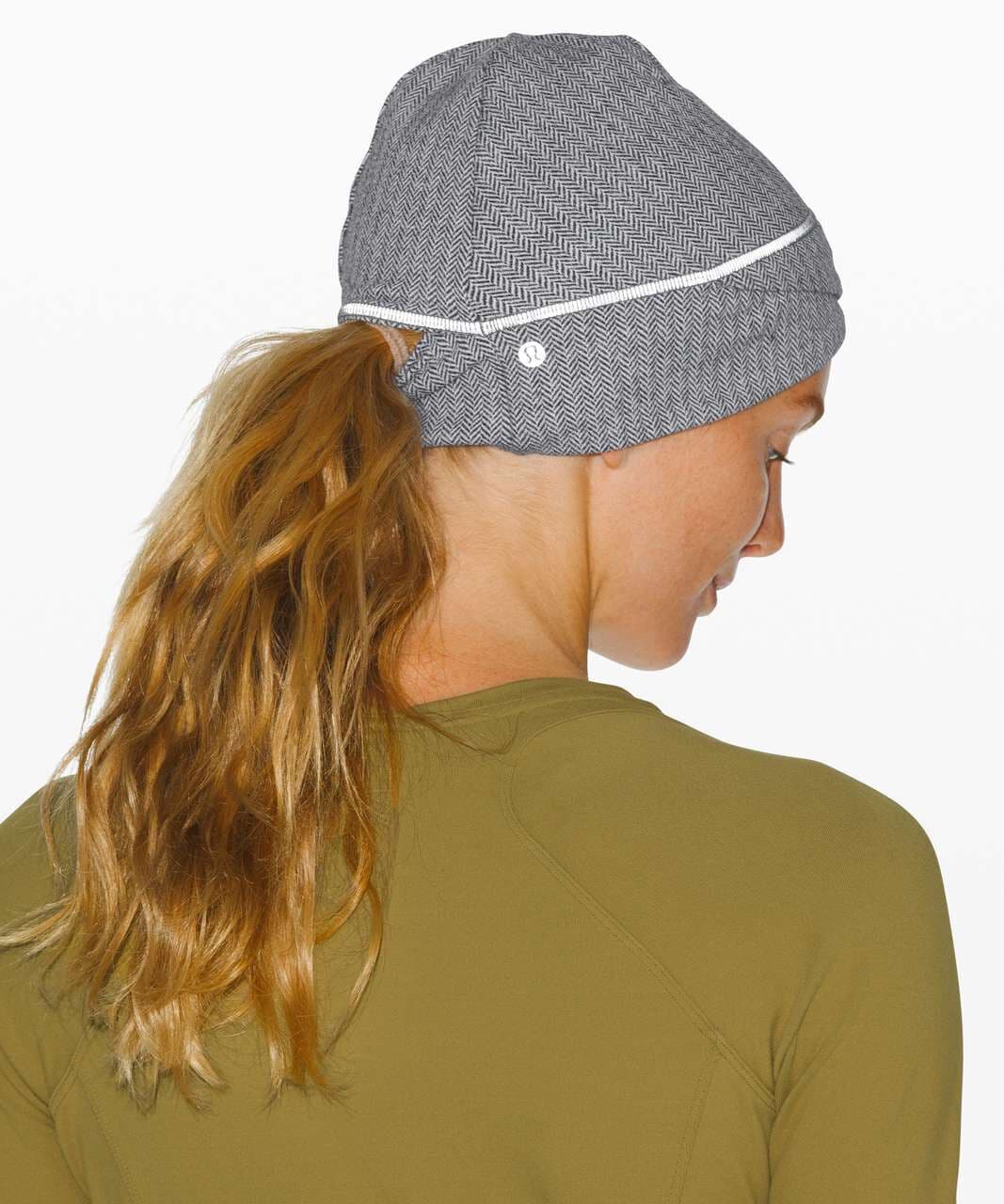 Lululemon Cross Chill Run Beanie Buttery-Soft Heathered Herringbone Black White - Thumbnail 3