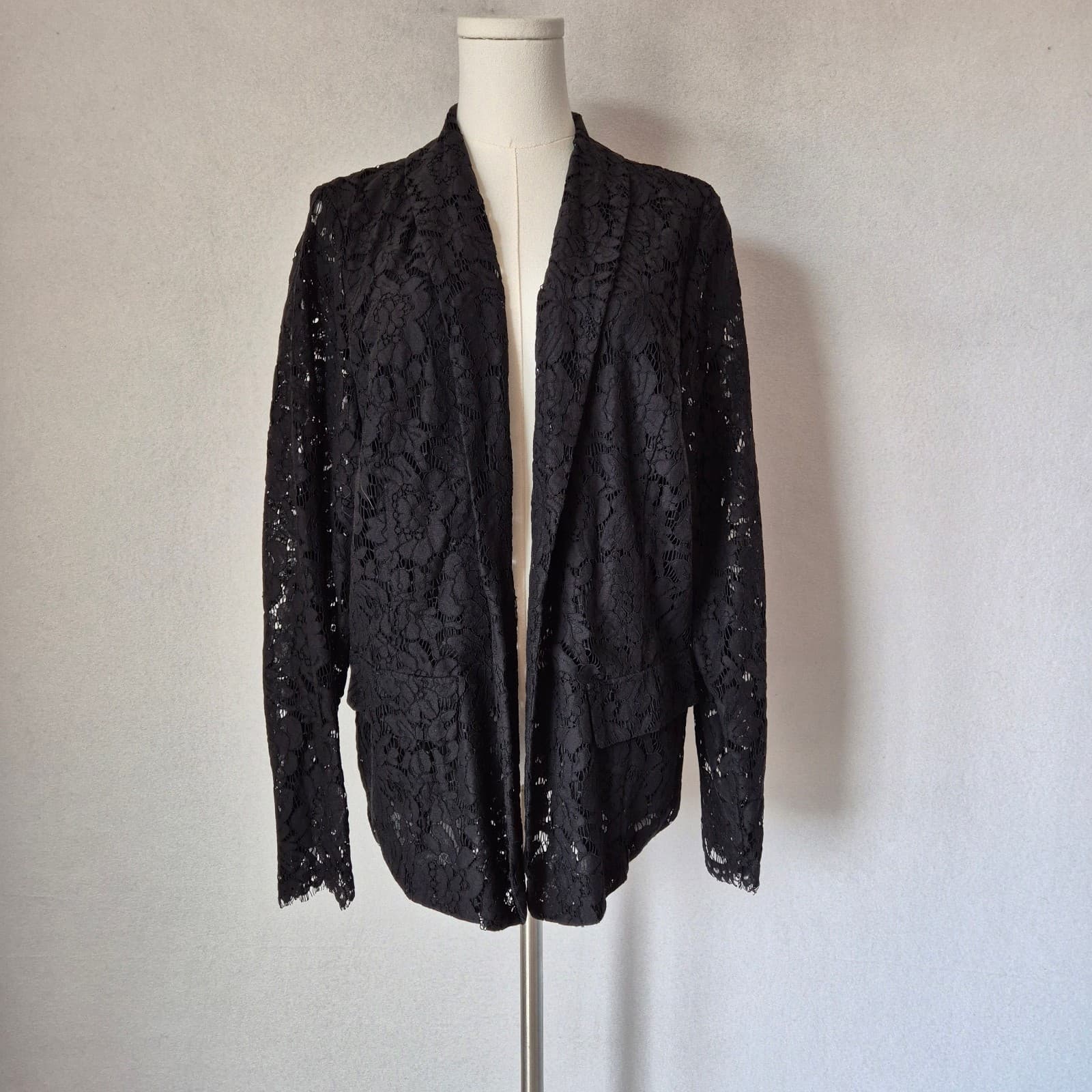 TORRID Sheer Lace Blazer Shawl Collar Open Front Body Lined Black Women's 2 (2X) - Thumbnail 4
