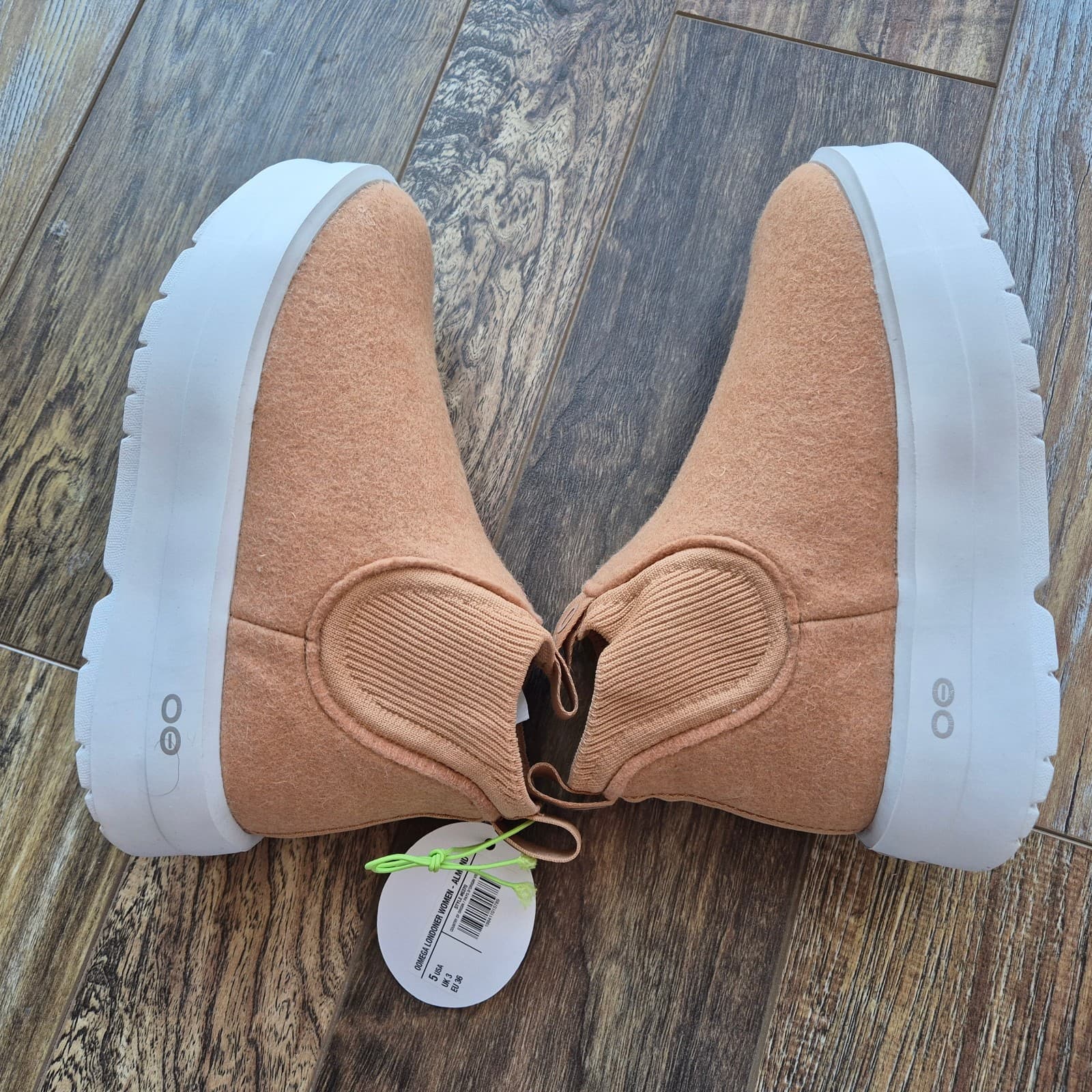 NEW OOFOS OOmega Londoner Women's 5 Ankle Boot Insulated Wool Blend Almond $160 - Thumbnail 8