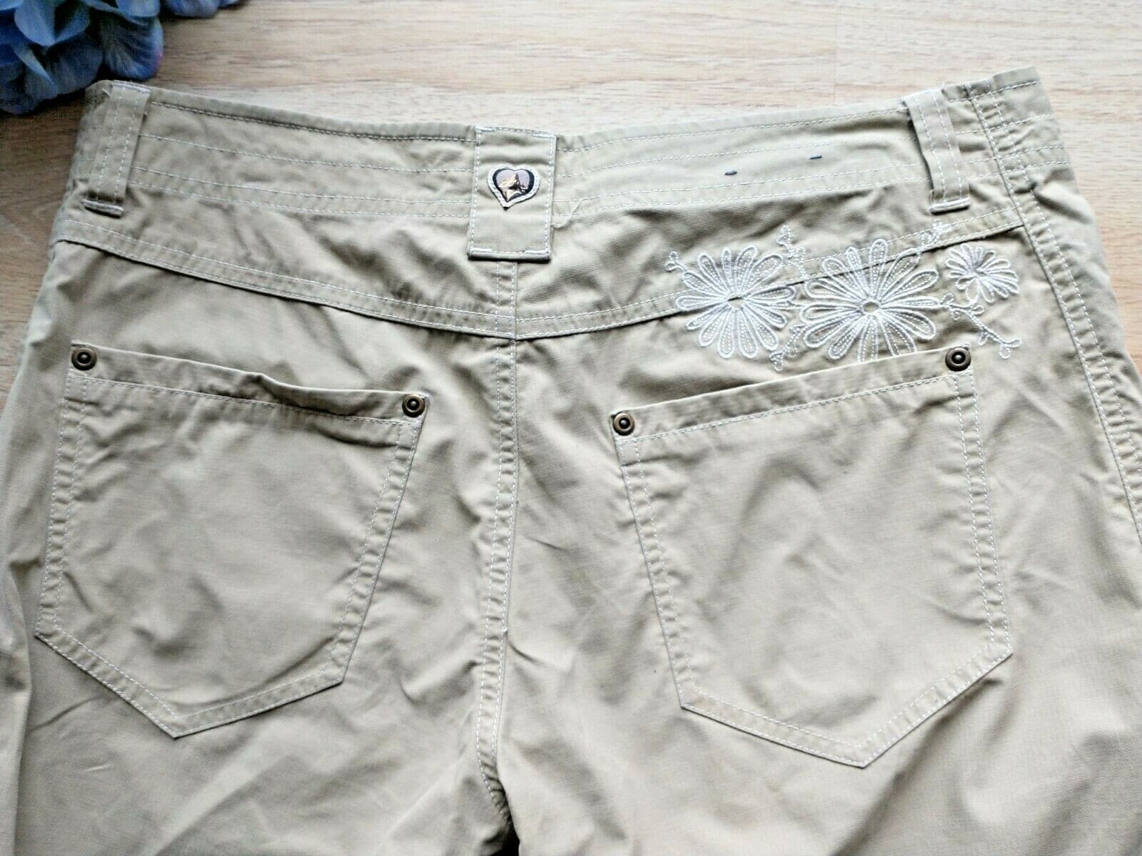 Kuhl Dry Stretch Eva Porative Hiking Shorts Floral Embroidered Khaki Women Sz.6 - Thumbnail 2