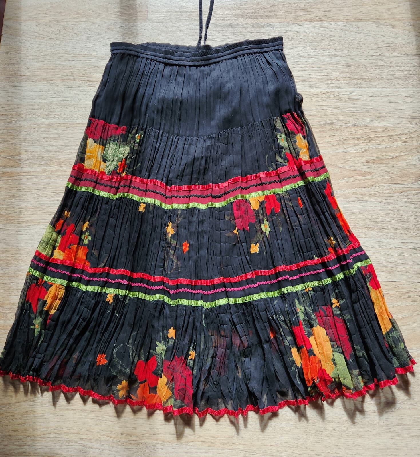ANU by Natural Floral Tiered Crinkle Boho Maxi Skirt Elastic Waist Black Sz.M