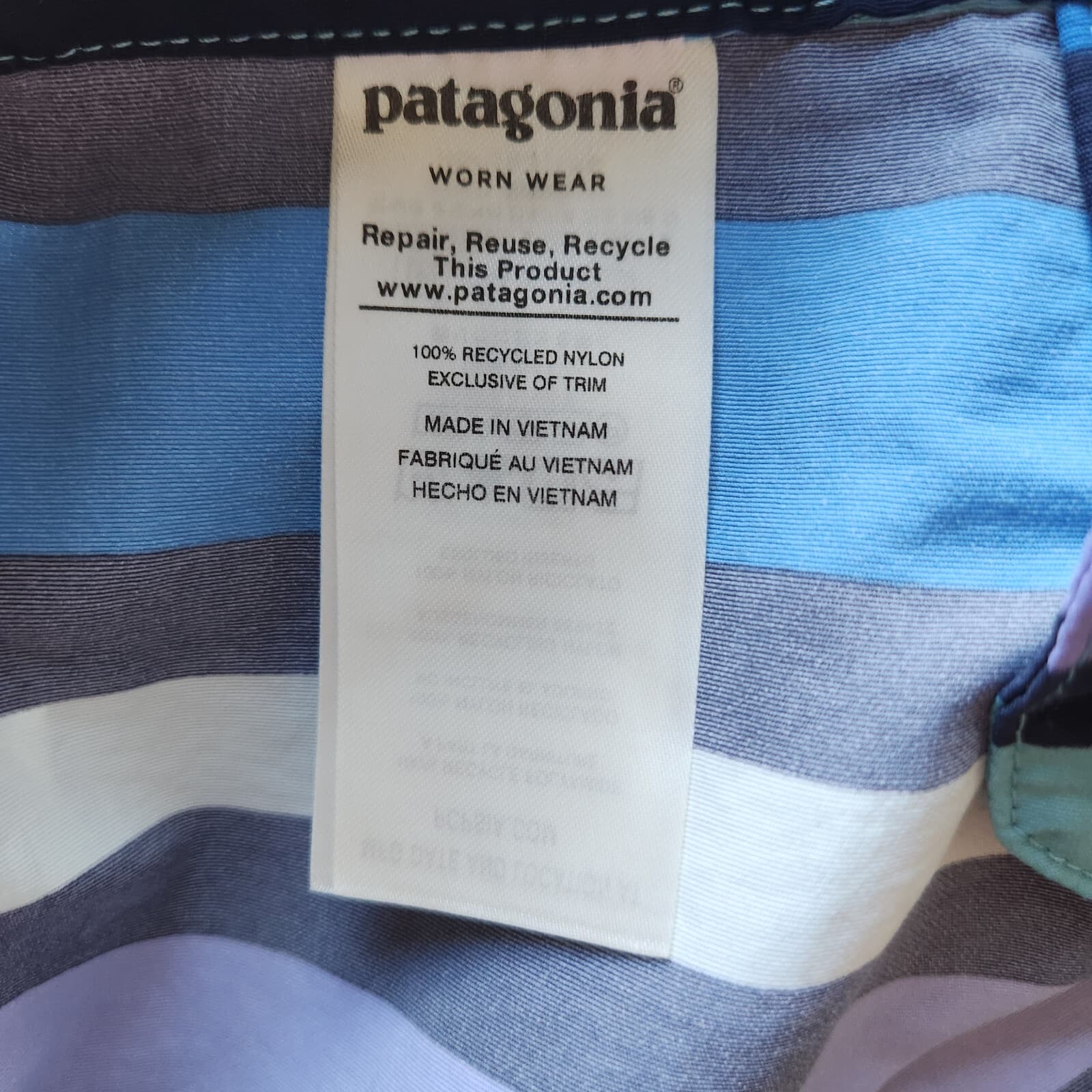 Patagonia Wavefarer Board Shorts Swim Beach Zip-Pocket Water Ribbon Women Sz.2 - Thumbnail 7