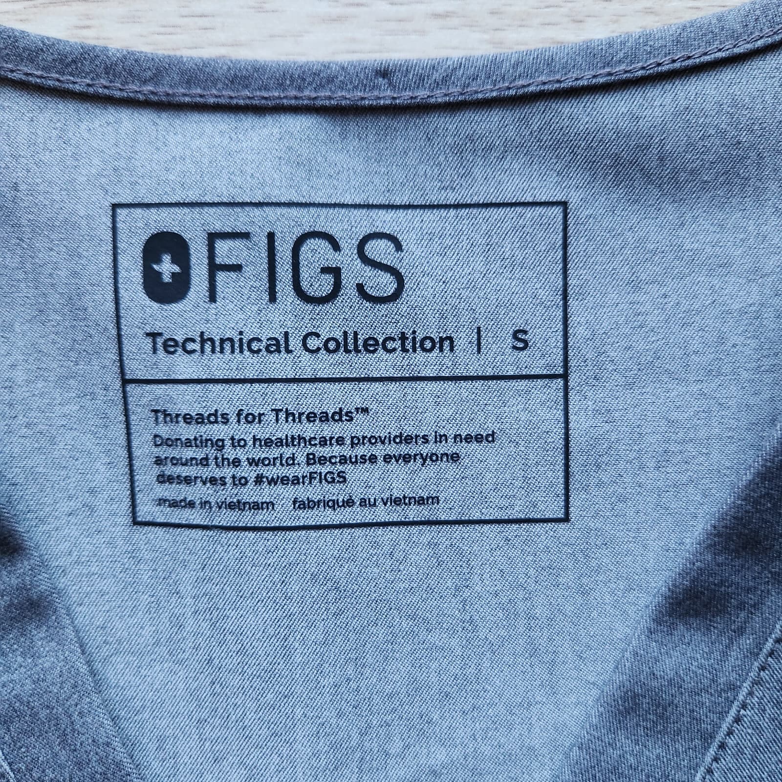 FIGS Technical Collection Casma 3 Pocket Scrub Top Short Sleeve Grey Women's S - Thumbnail 8