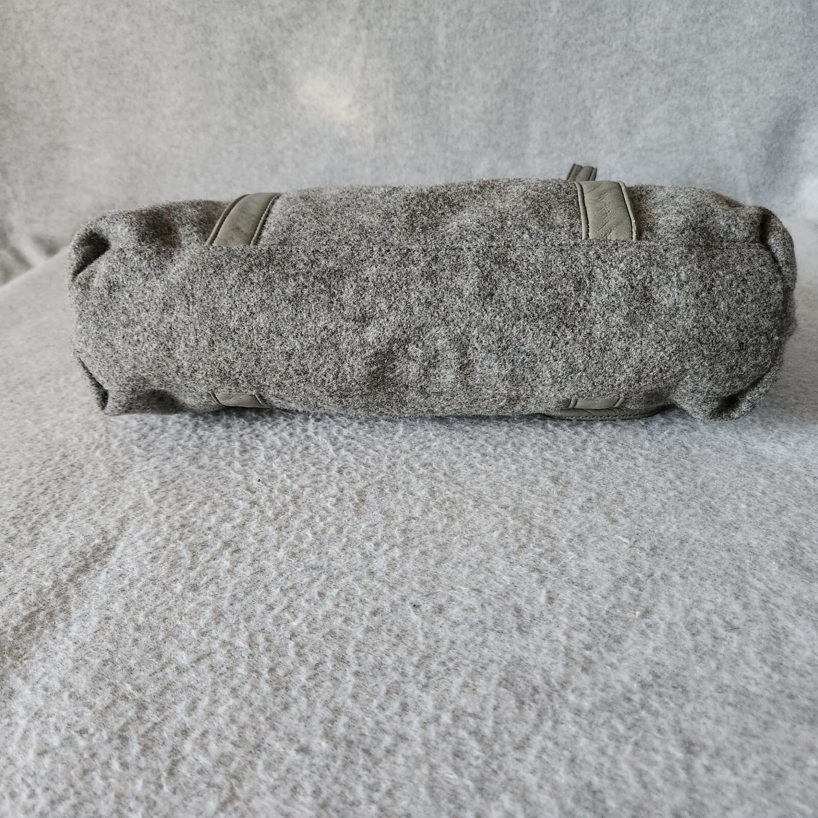 Californian Macasa Felted Lambwool Leather Tote Bag Zip-Closer Grey 16"x11" - Thumbnail 5