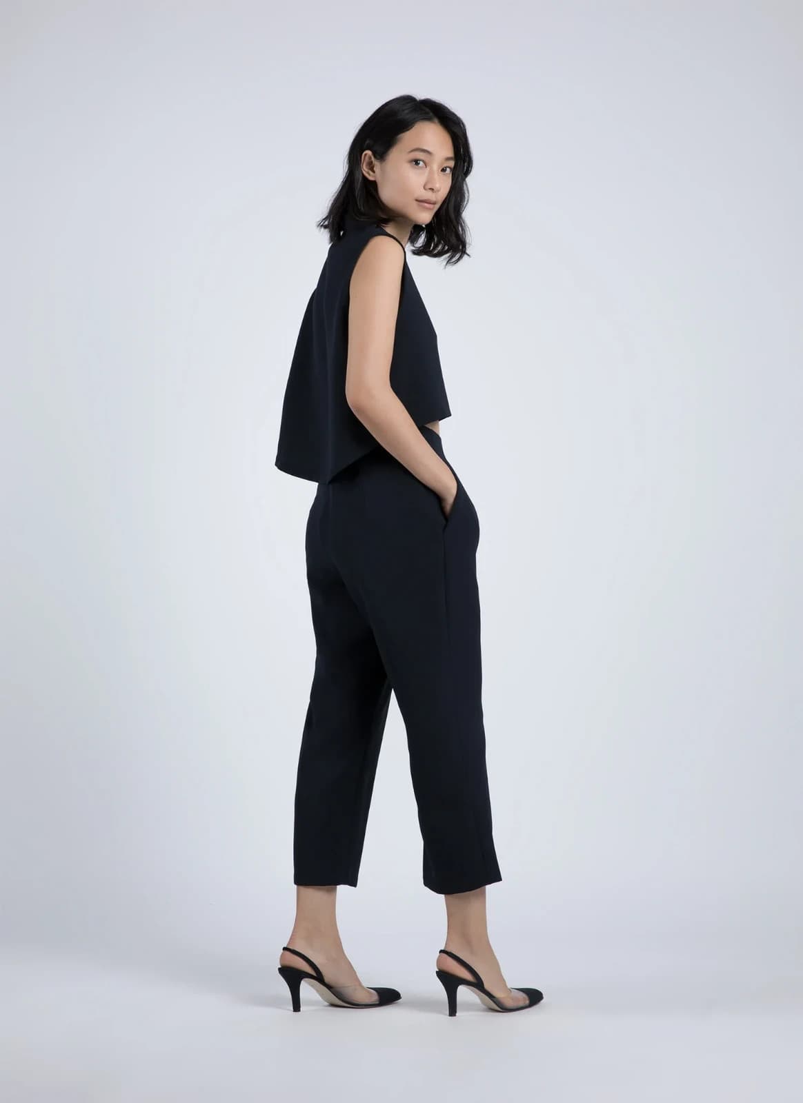 Kaarem Sua Tapered Trouser High Waist Relaxed Fit Cropped Pocket Zip Black Sz.XS - Thumbnail 4