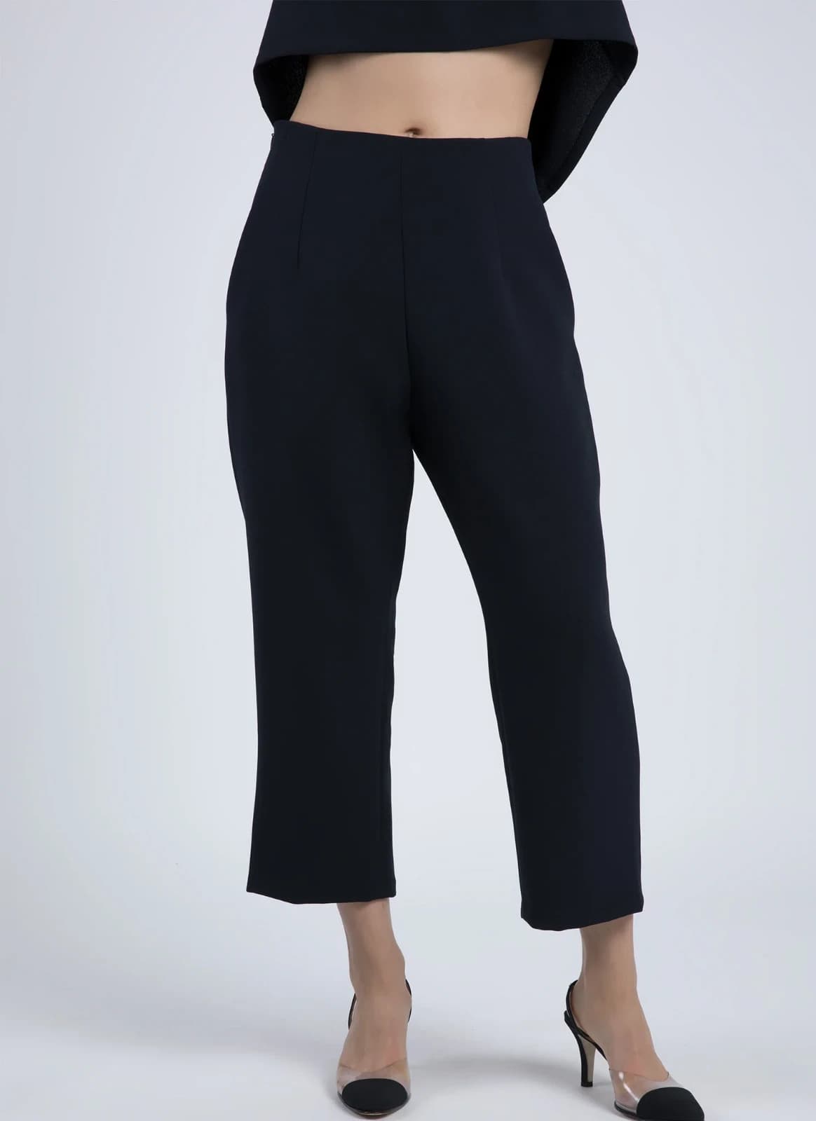 Kaarem Sua Tapered Trouser High Waist Relaxed Fit Cropped Pocket Zip Black Sz.XS - Thumbnail 2