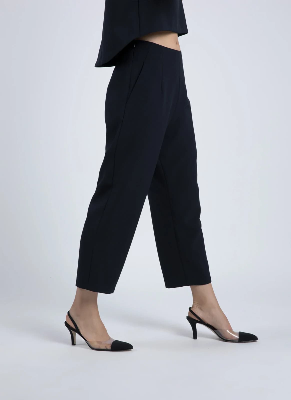 Kaarem Sua Tapered Trouser High Waist Relaxed Fit Cropped Pocket Zip Black Sz.XS - Thumbnail 5