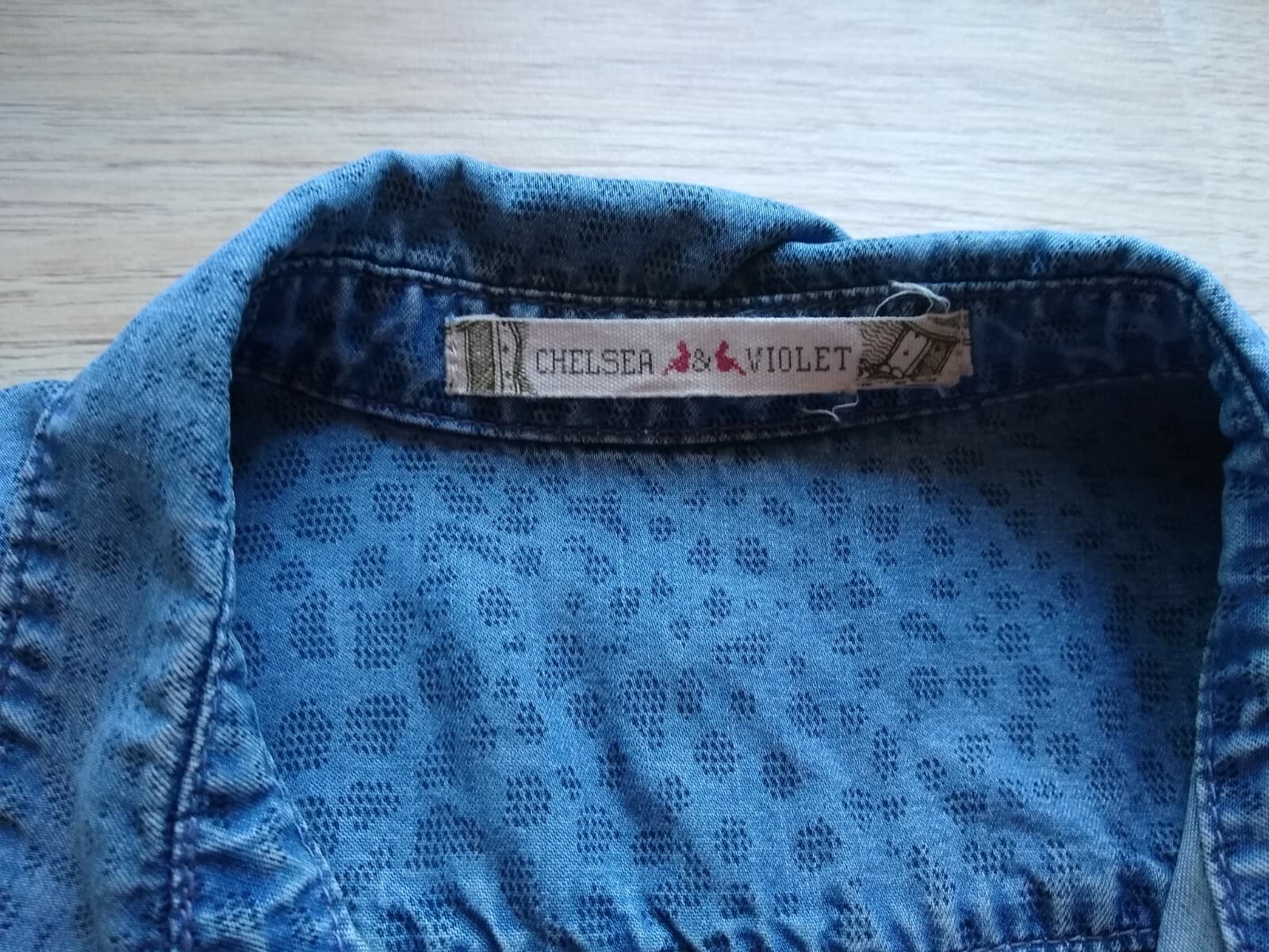 Chelsea & Violet Chambray Shirt Top Long Sleeve Inside Pocket Blue Bust 44 in. - Thumbnail 6