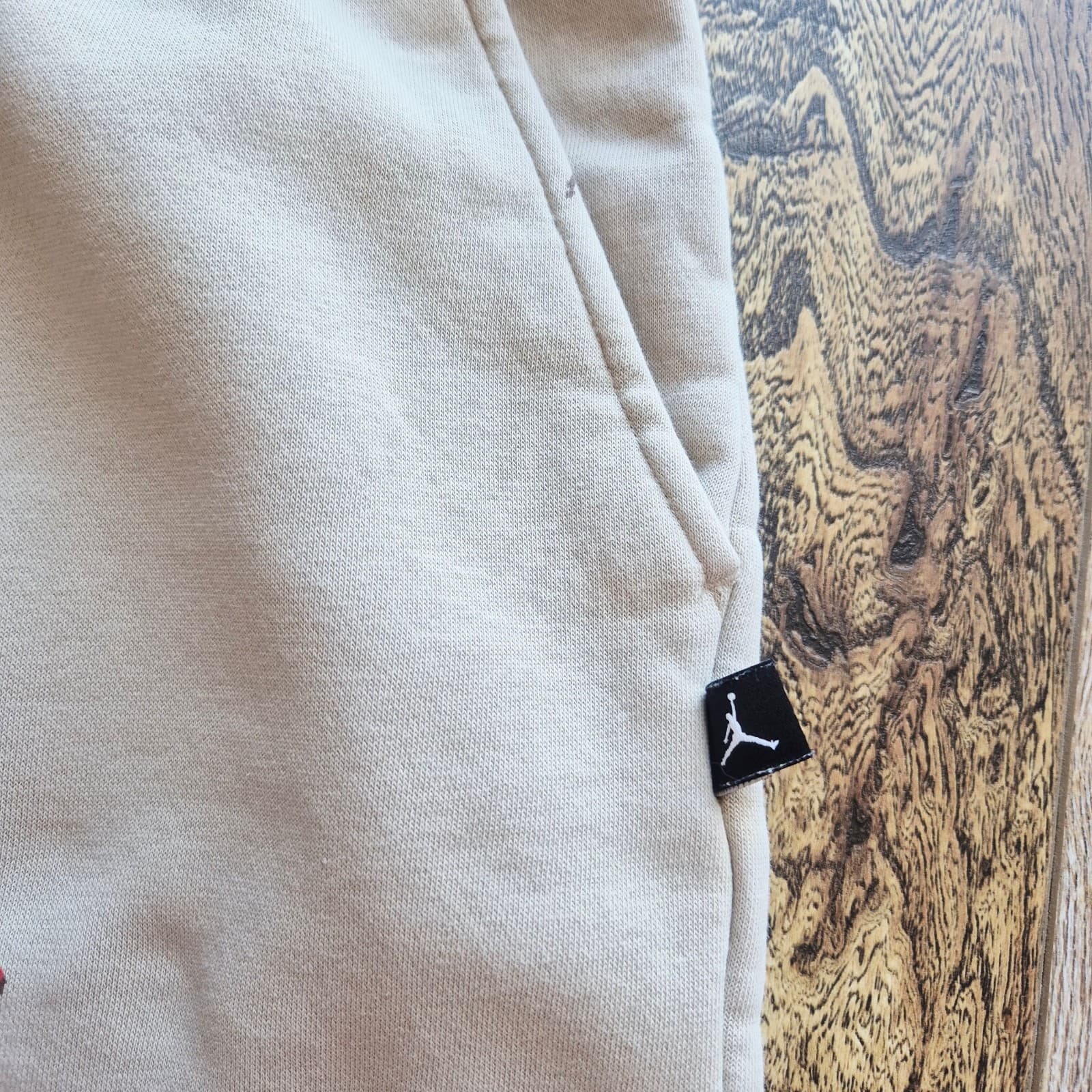 NWoT Nike Air Jordan MJ Essentials Holiday Fleece Pant All Over Print Beige Sz.S - Thumbnail 8