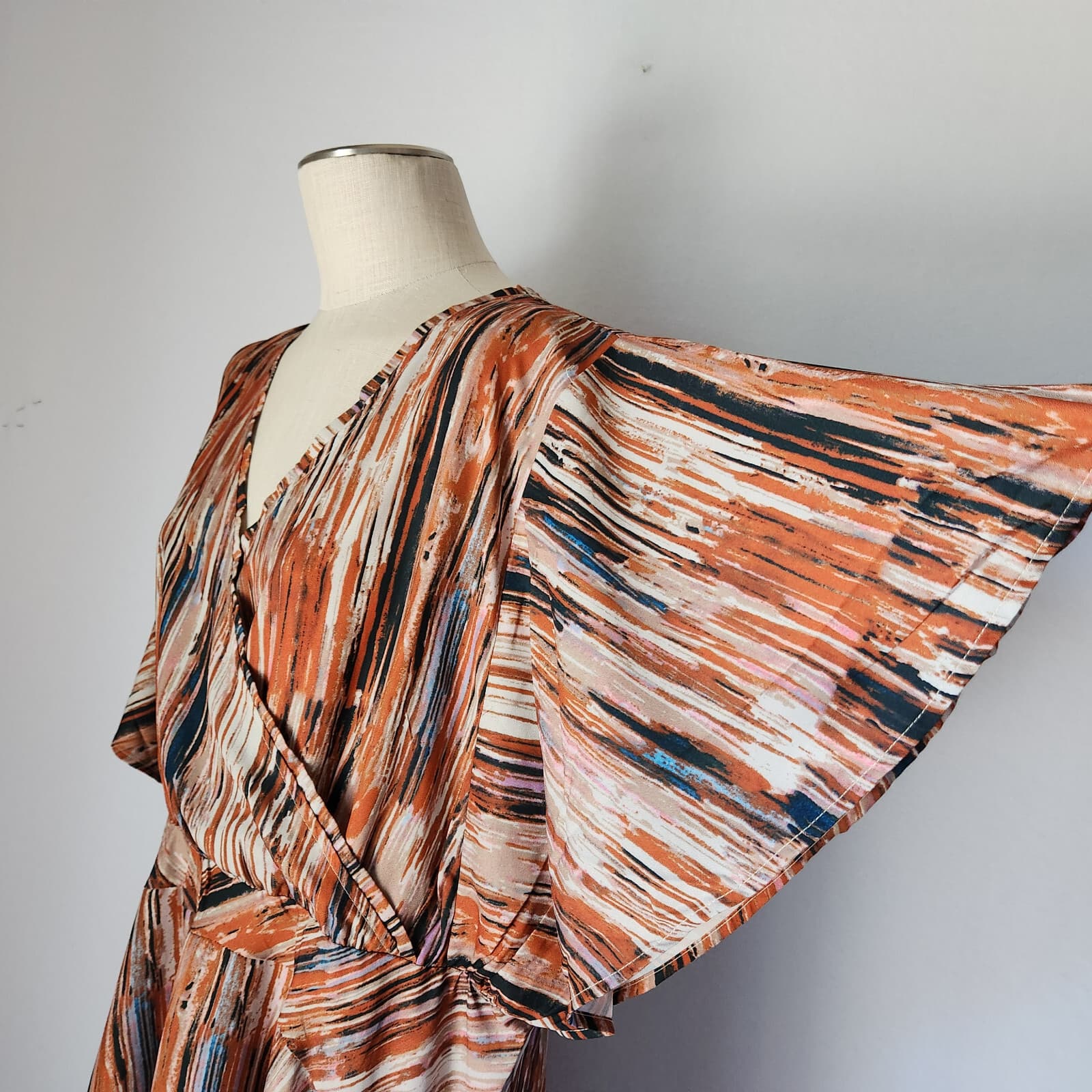 NWT Soft Surroundings $150 Cyra Dress Asymmetrical Hem Painted Stripe Brown 1X - Thumbnail 5