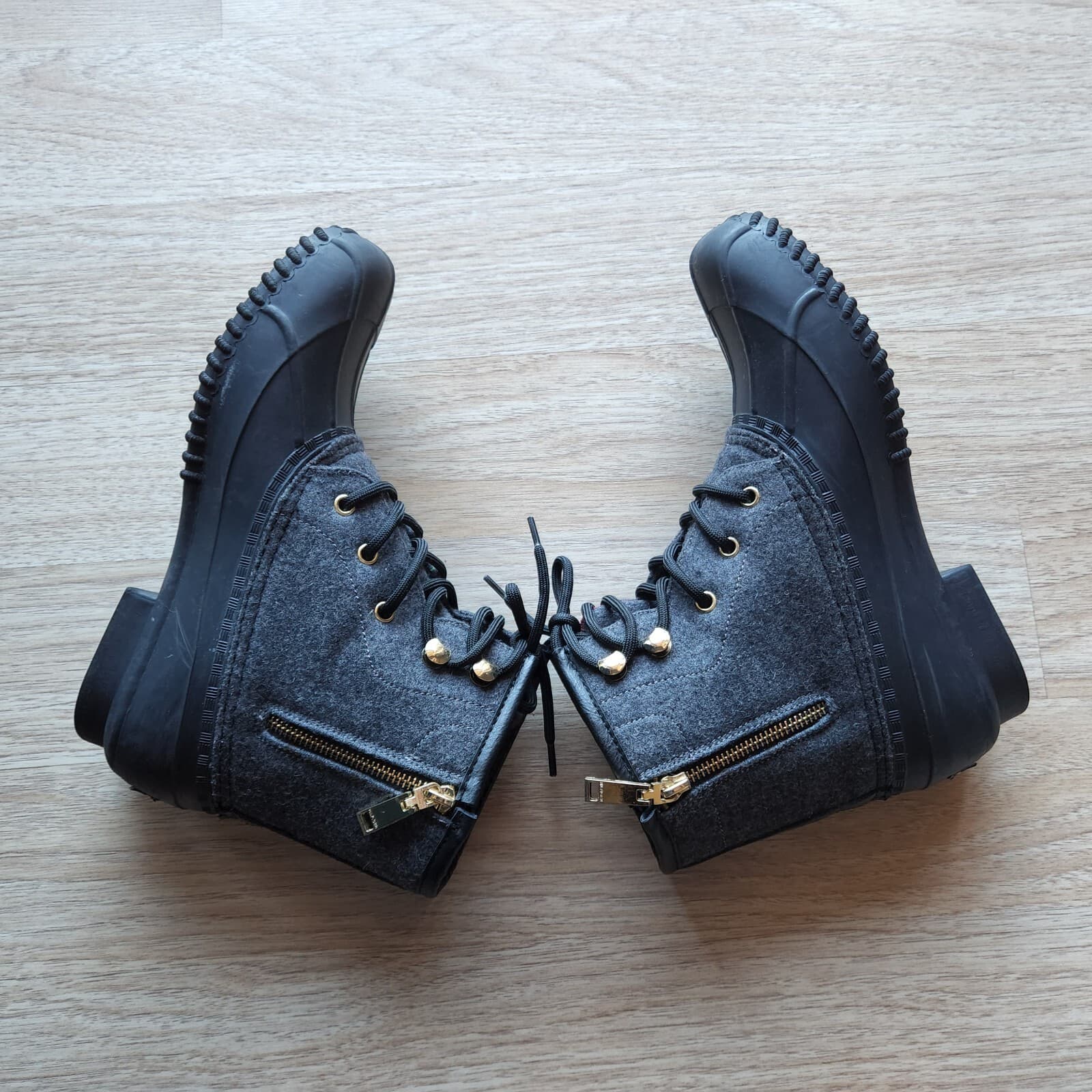 Tommy Hilfiger Roan Lace-Up Duck Boots Side-Zip Leather Rubber Lined Black W-10M - Thumbnail 7
