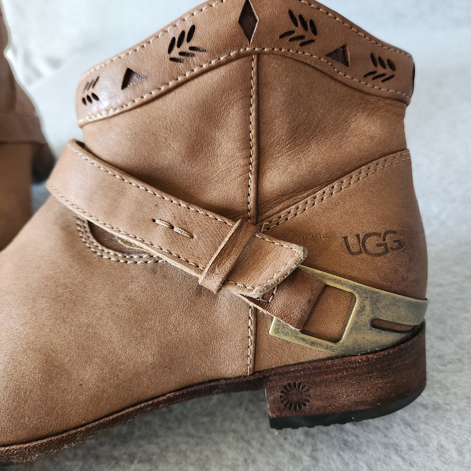 UGG Australia Austin Leather Cowboy Ankle Boots Pull-On Brown Women's US6 - Thumbnail 10