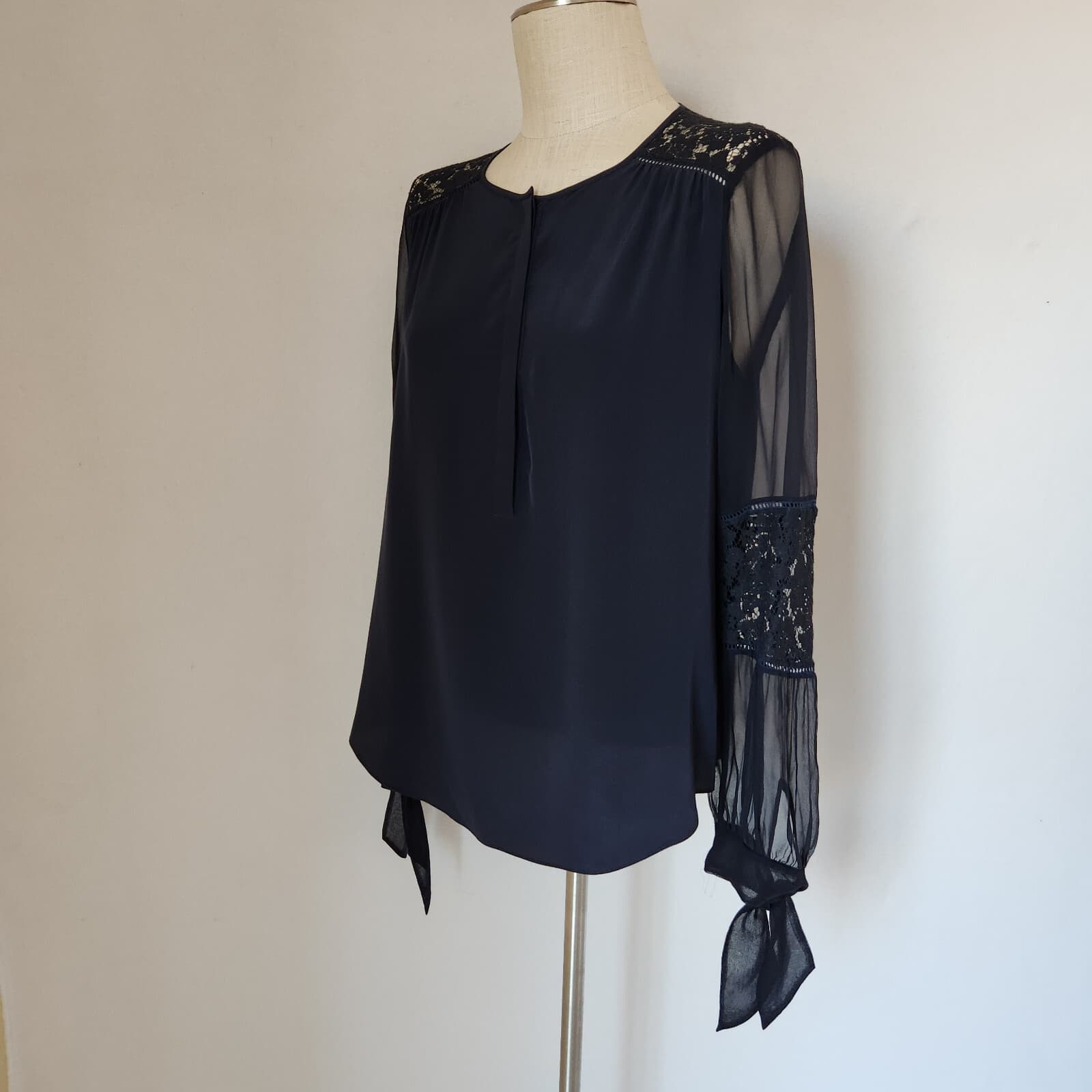 Rebecca Taylor $295 Sarah Lace Silk Tunic Blouse Long Sleeve Navy Blue Bust 42" - Thumbnail 3