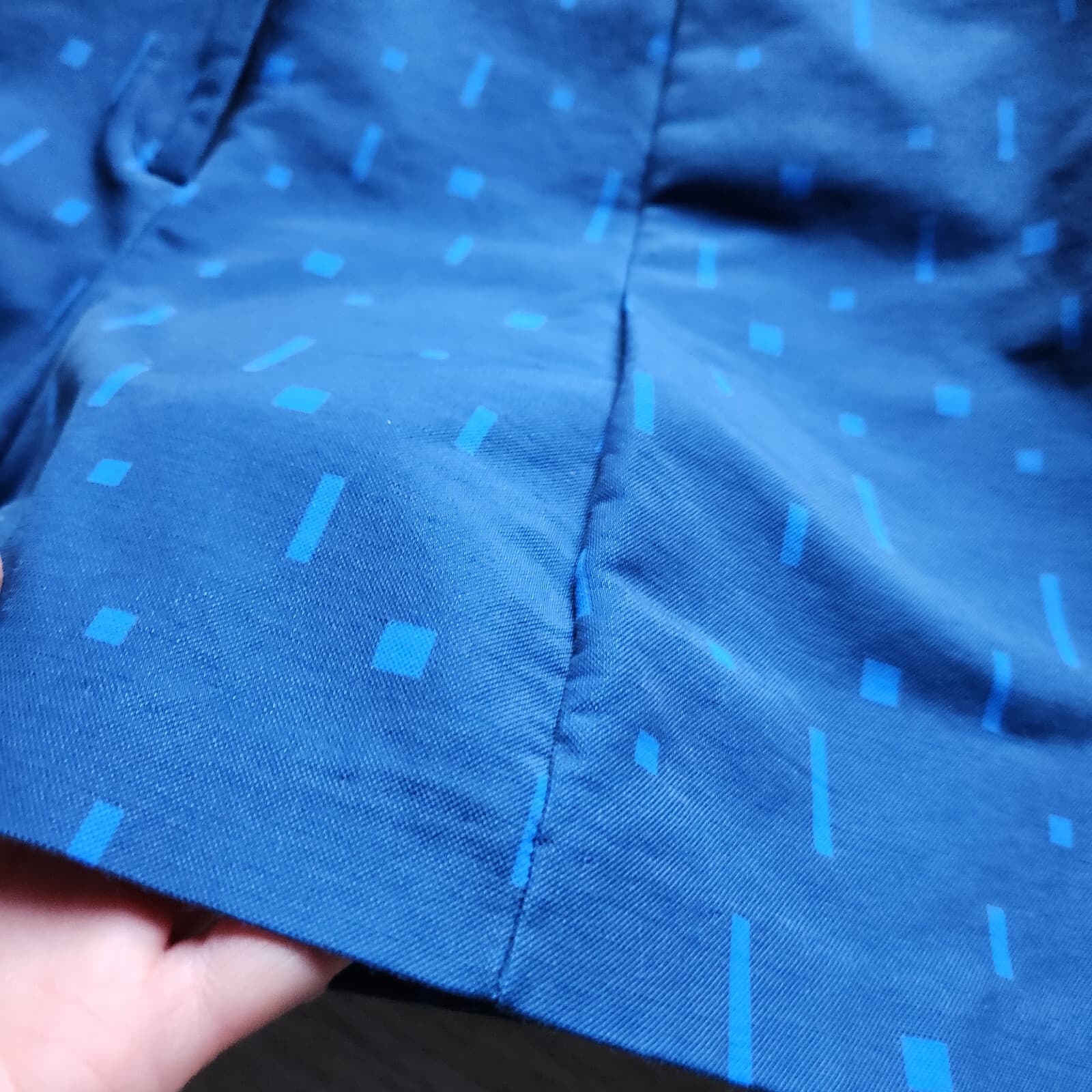 A|X Armani Exchange 3" Shorts Pocket Zip Cotton Blend Square-Printed Blue Sz.8 - Thumbnail 3