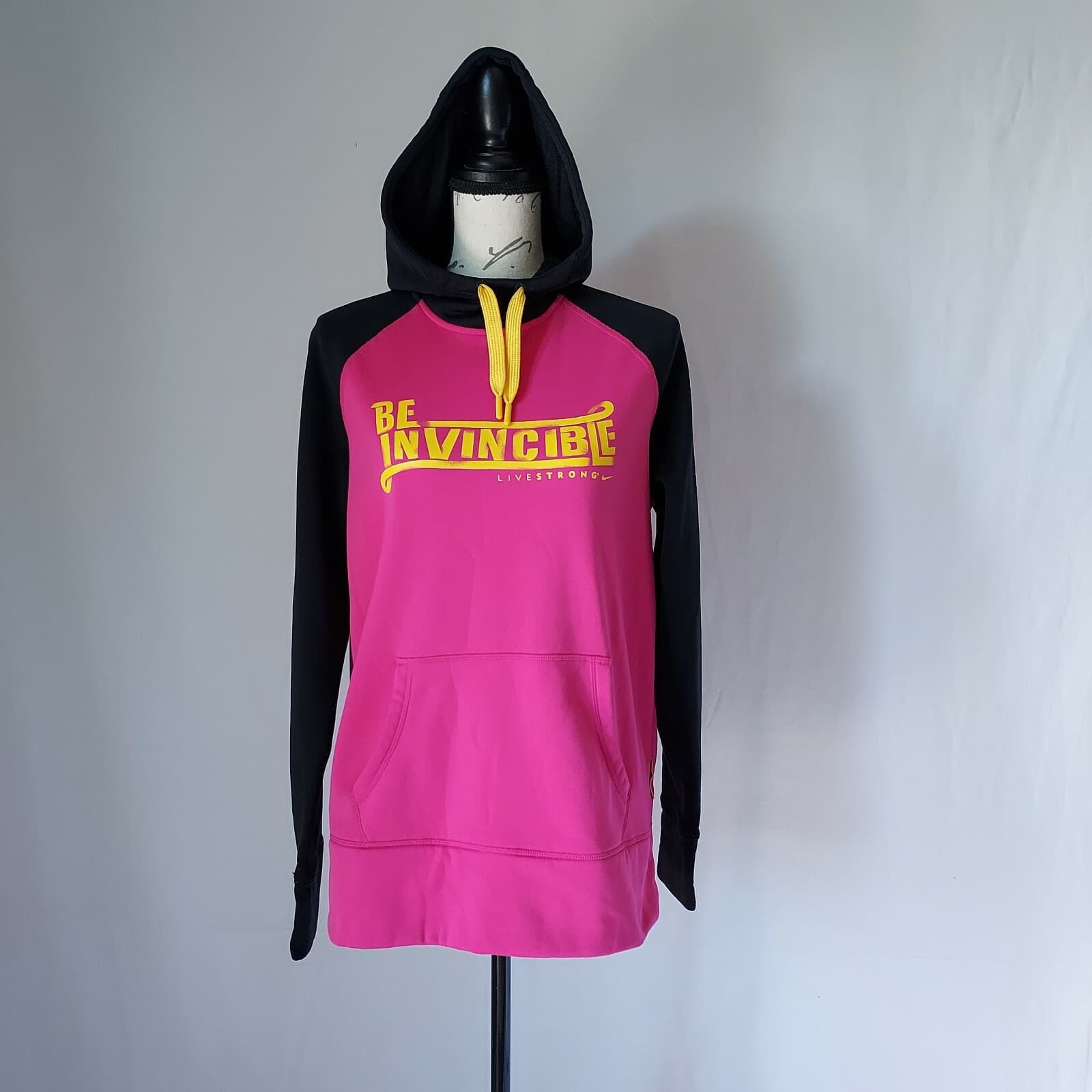 Nike Therma-Fit Fleece Lined Hooded Sweatshirt Graphic Pink-Black Women Sz.L - Thumbnail 2