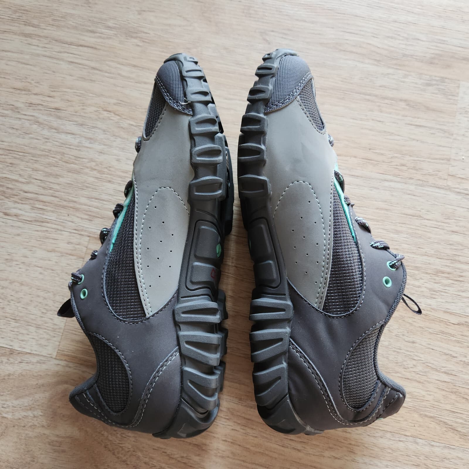 NWoB Giro Petra Cycling Walking-Hiking Shoes Comfort Lace Grey Green Women EU40 - Thumbnail 4