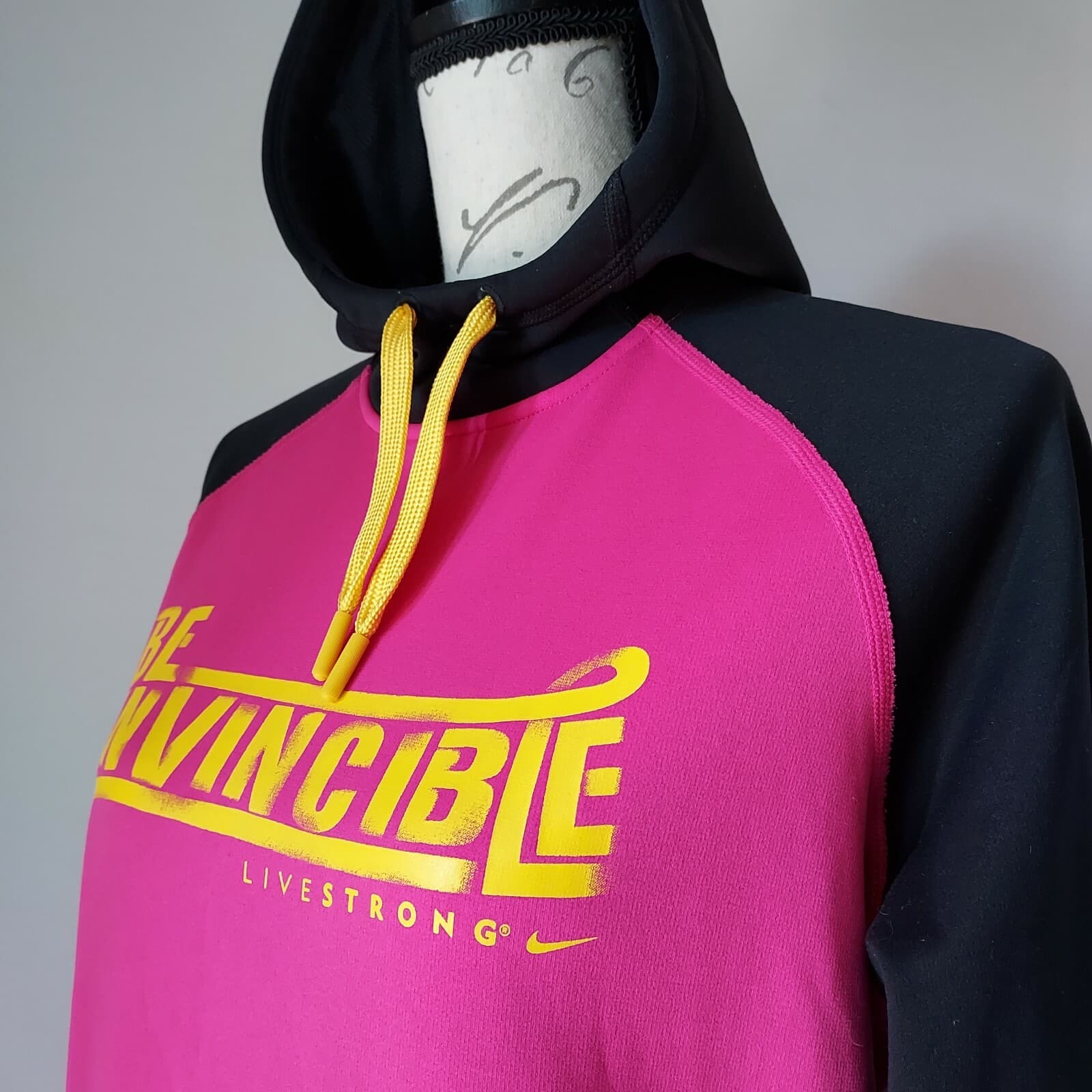 Nike Therma-Fit Fleece Lined Hooded Sweatshirt Graphic Pink-Black Women Sz.L - Thumbnail 3
