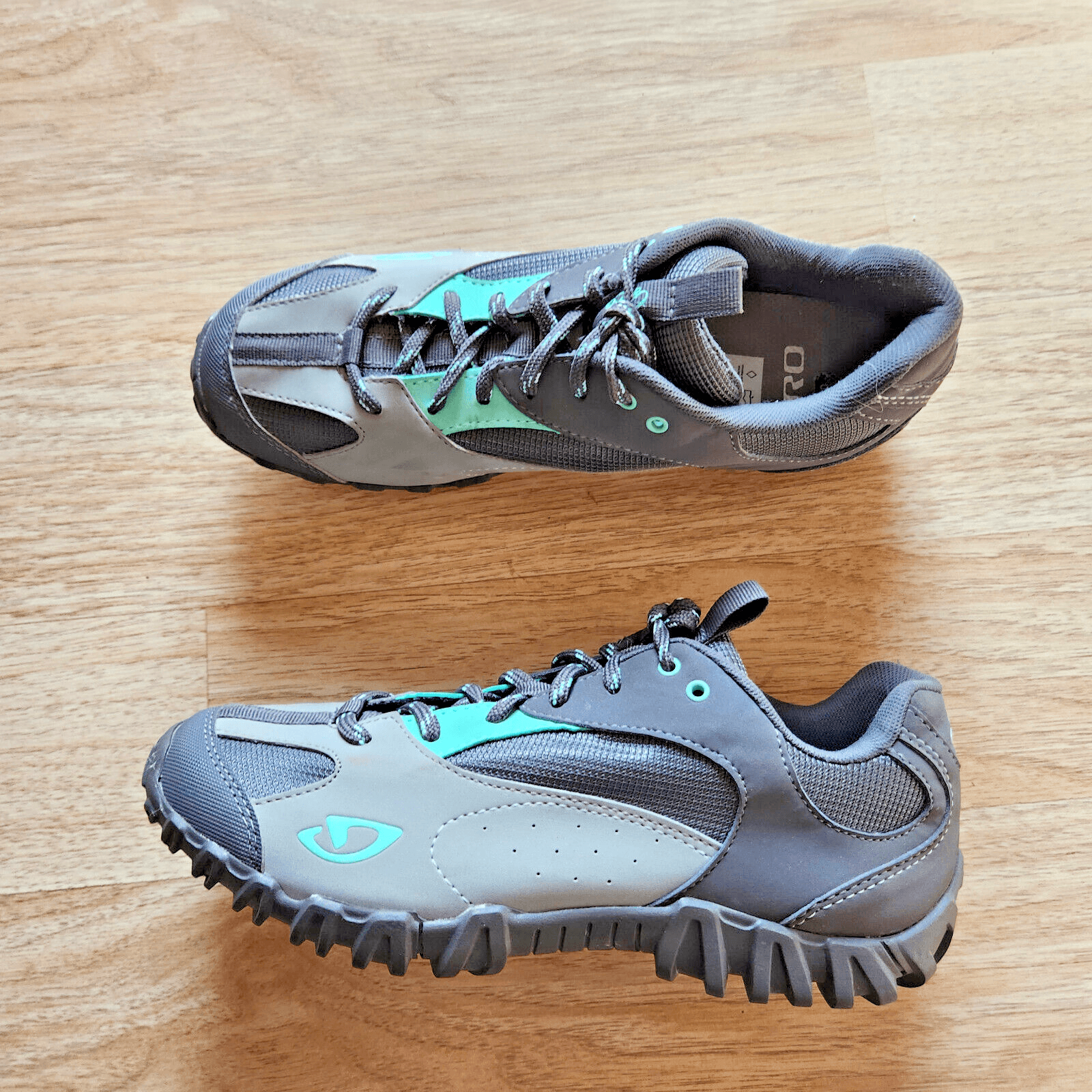 NWoB Giro Petra Cycling Walking-Hiking Shoes Comfort Lace Grey Green Women EU40 - Thumbnail 2