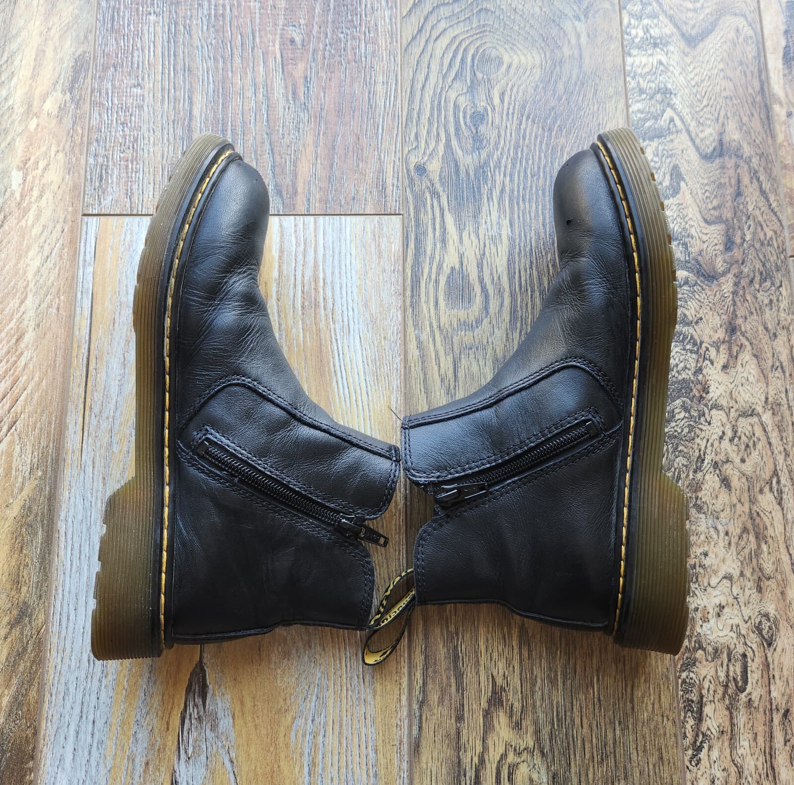 Dr.Martens 2976Y Leather Chelsea Boots Elastic Gussets Ankle-Zip Black M5 W6 - Thumbnail 8