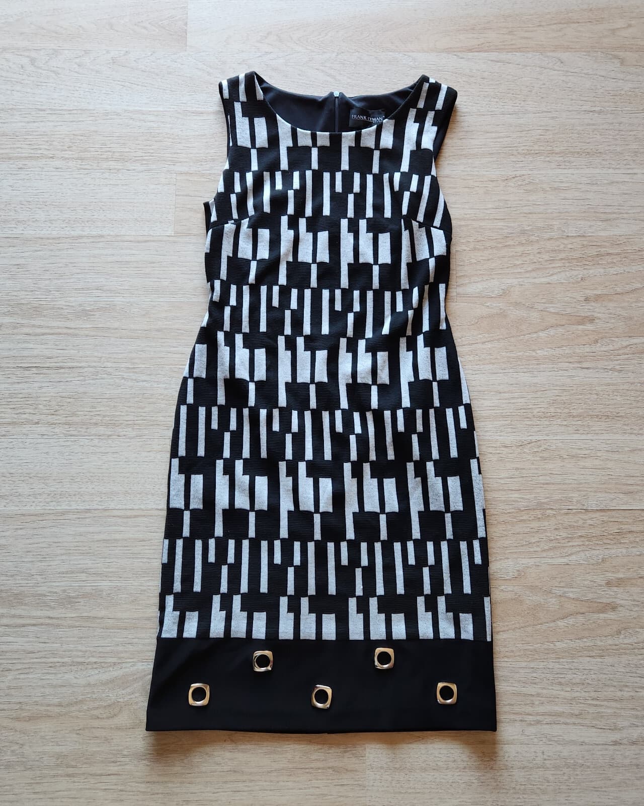 Frank Lyman Sheath Dress Grommet Accent Sleeveless Geo-Printed Black Beige Sz.8 - Thumbnail 3