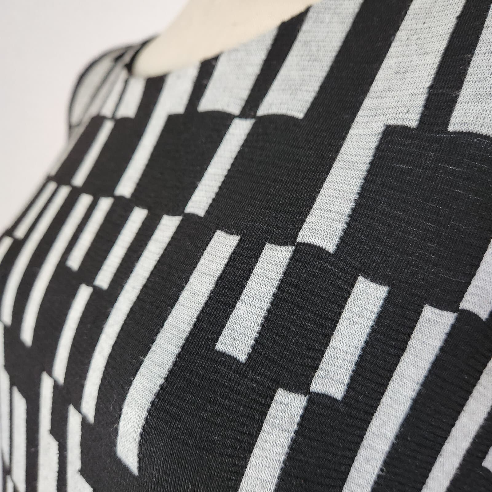 Frank Lyman Sheath Dress Grommet Accent Sleeveless Geo-Printed Black Beige Sz.8 - Thumbnail 4