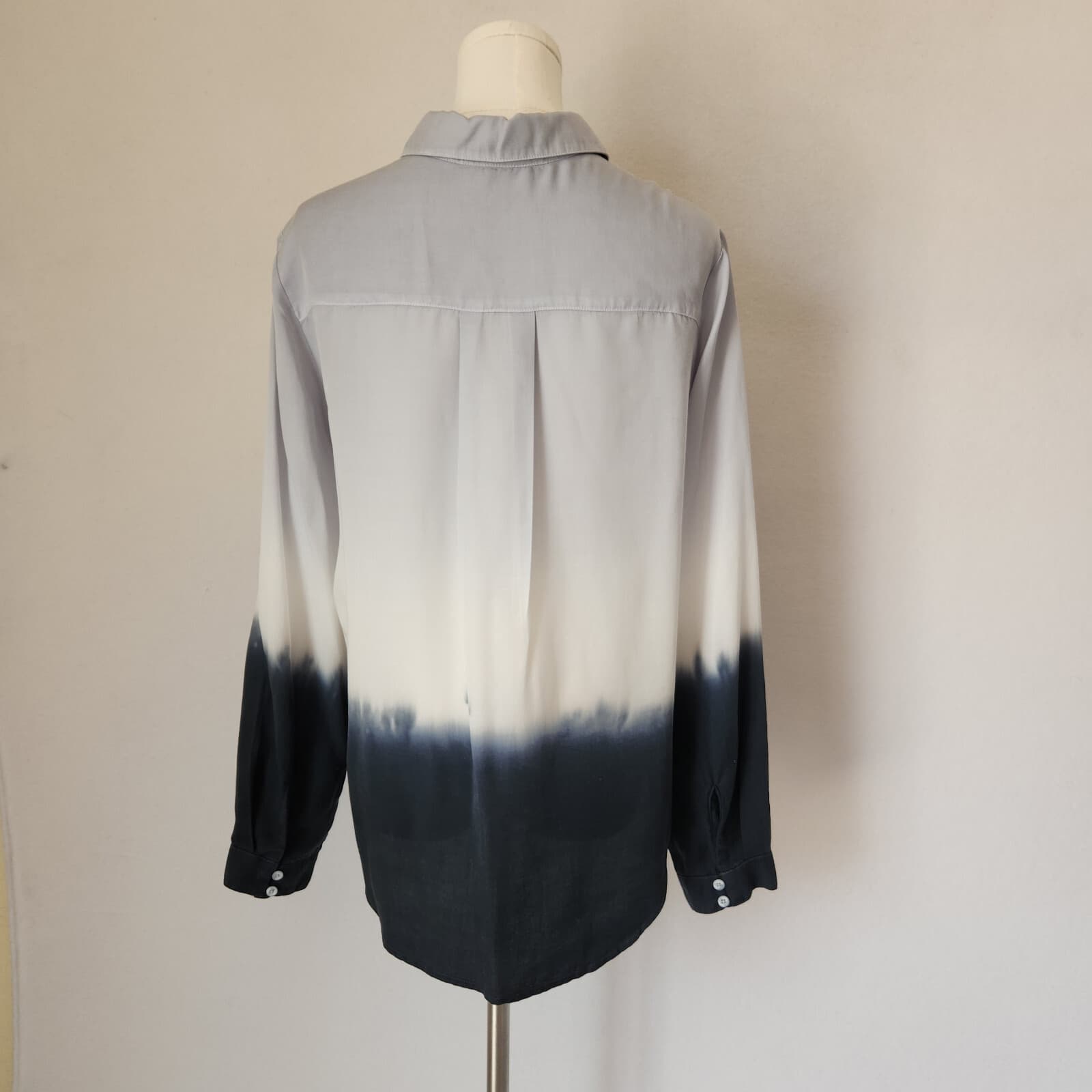 Cloth & Stone Ombre Dip-Dyed Button-Down Shirt Long Sleeve Tencel Grey Blue Sz.M - Thumbnail 4