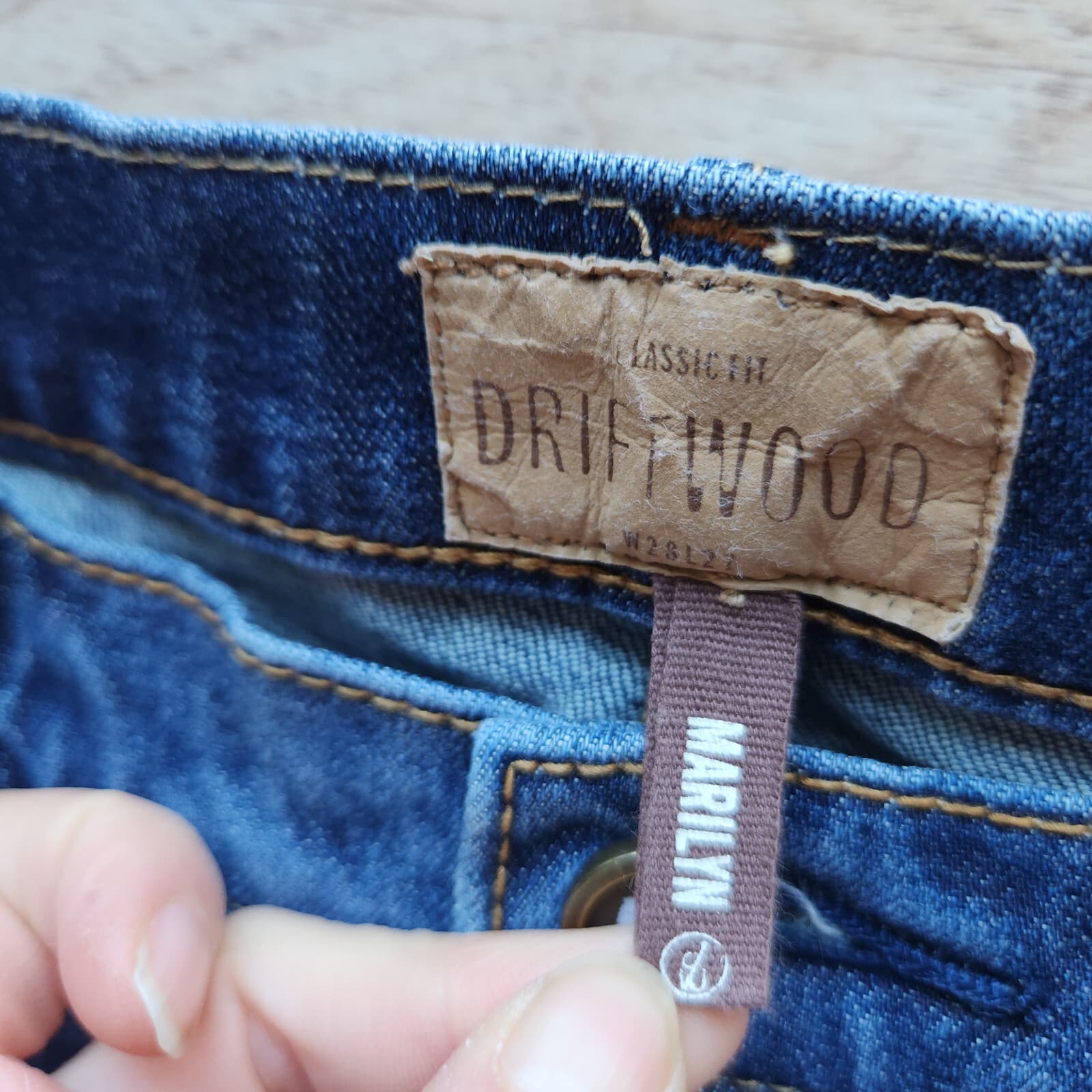 Driftwood Marilyn Women's 28 Embroidered Distressed Skinny Jeans Stretch Blue - Thumbnail 5