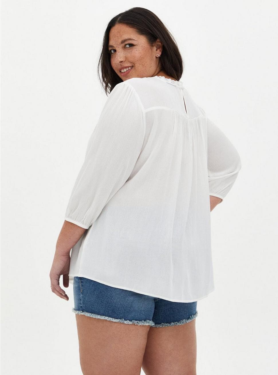 NWT Torrid Crinkle Gauze Embroidered Lace Trim Blouse 3/4 Sleeve White Sz.2X $60 - Thumbnail 5