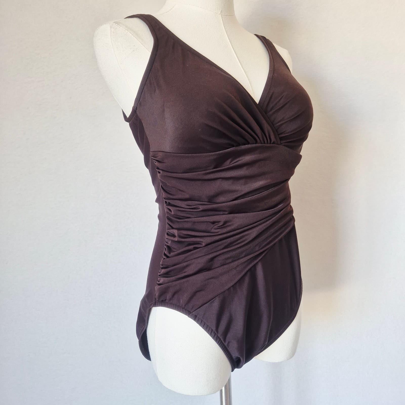 Trimshaper One Piece Surplice Swimsuit Ruched Tummy Control Underwire Brown US10 - Thumbnail 2